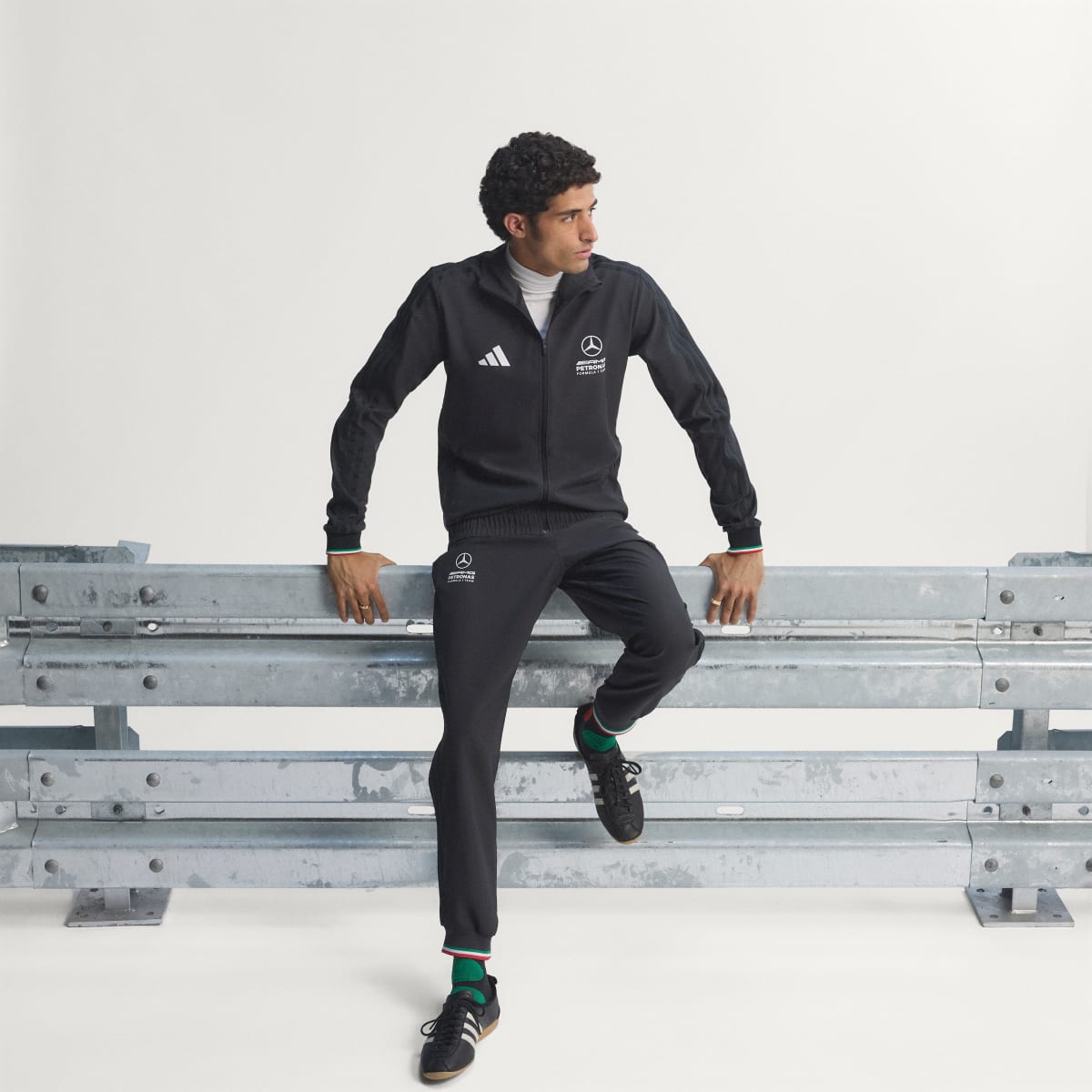 Chaqueta deportiva para hombre color negro - vista 3