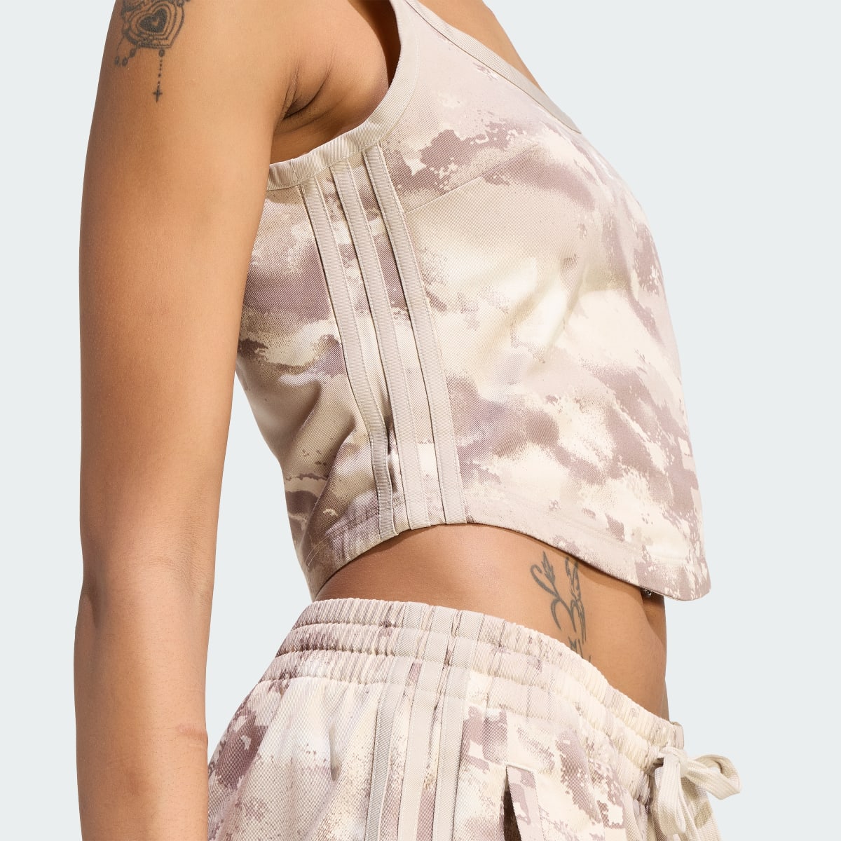Prenda deportiva para mujer color beige - vista 7