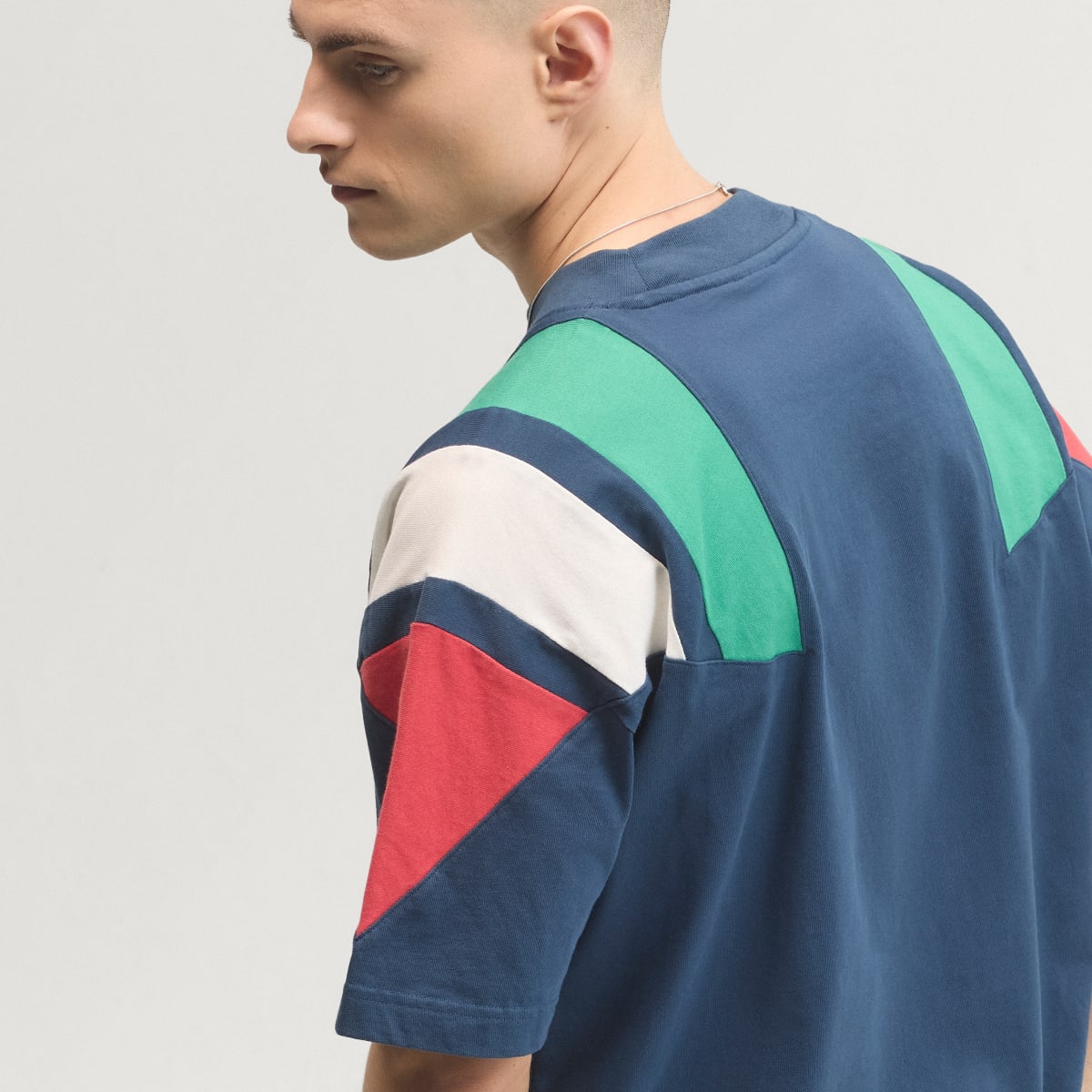 Camiseta deportiva para hombre color tono neutro - vista 7