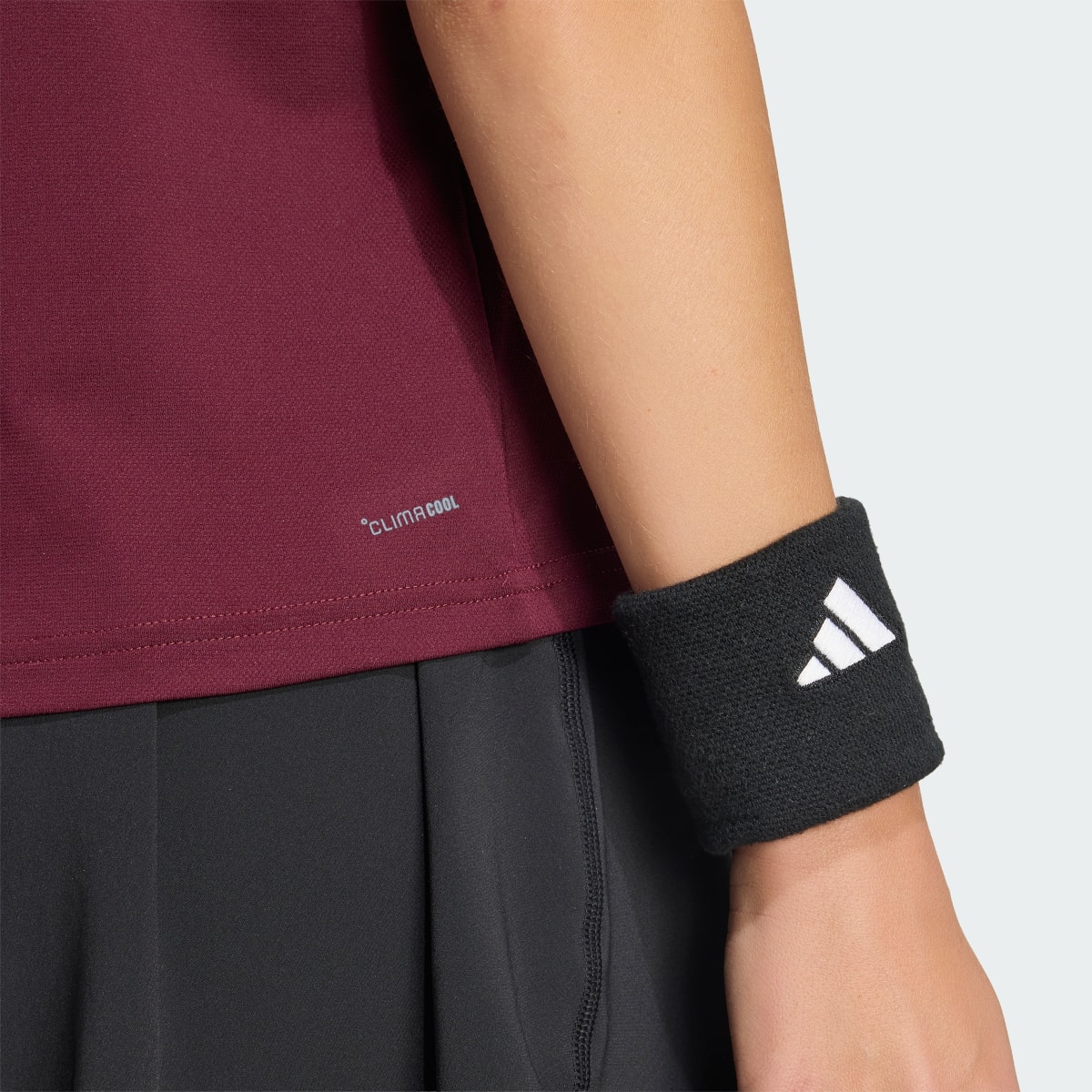 Camiseta deportiva para mujer color granate - vista 7