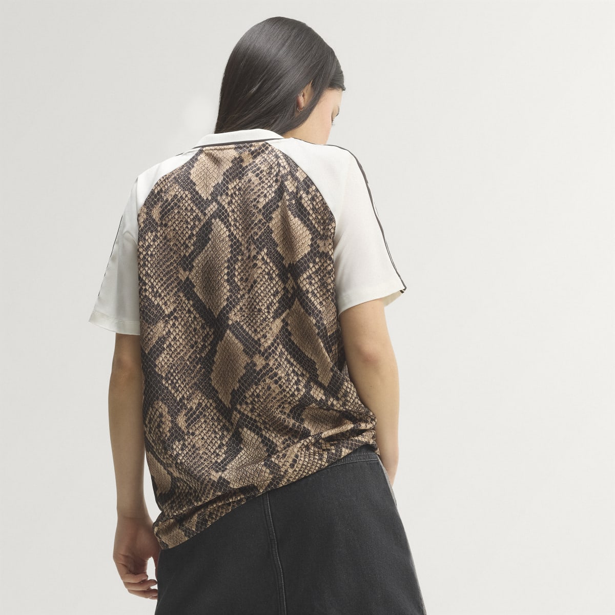 Camiseta deportiva para mujer color beige - vista 2