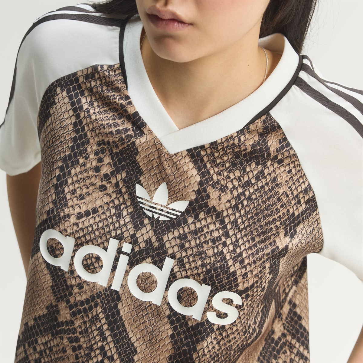 Camiseta deportiva para mujer color beige - vista 3