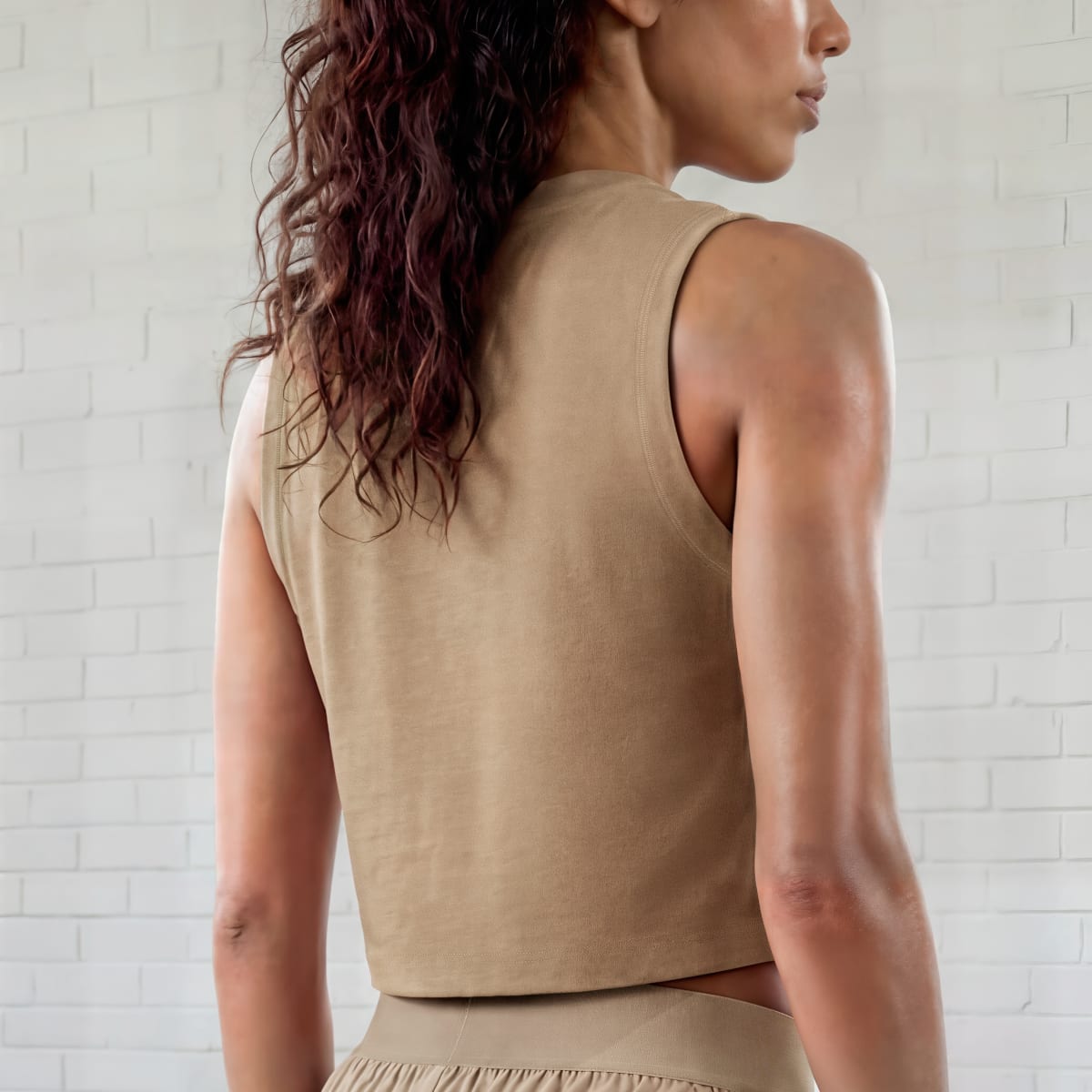 Camiseta deportiva para mujer color tono neutro - vista 6