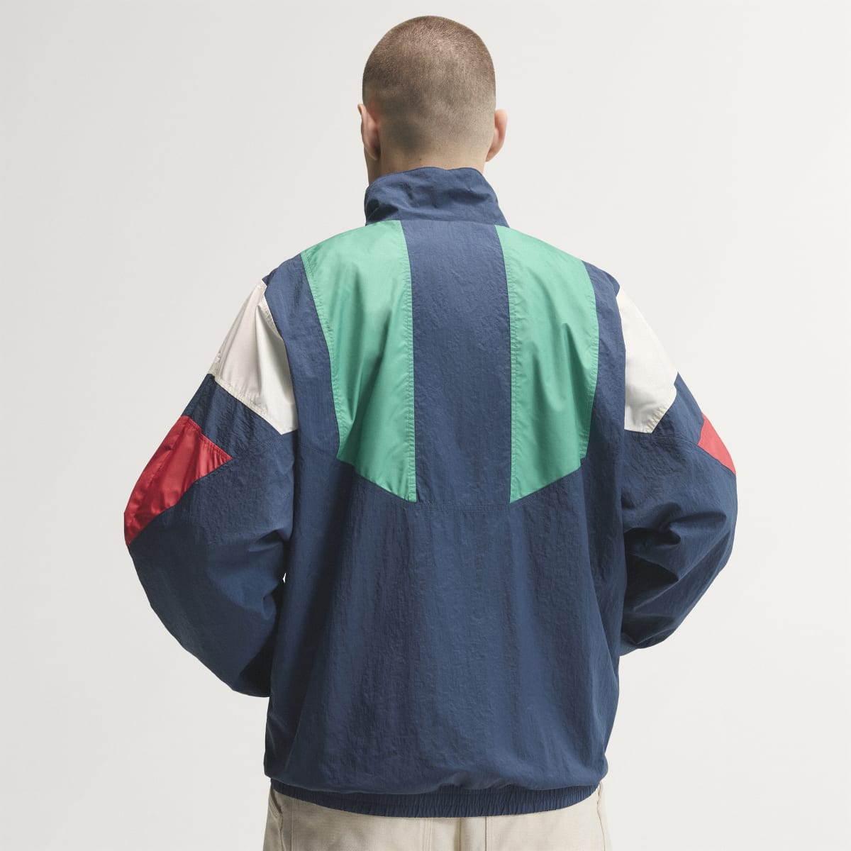 Chaqueta deportiva para hombre color tono neutro - vista 2