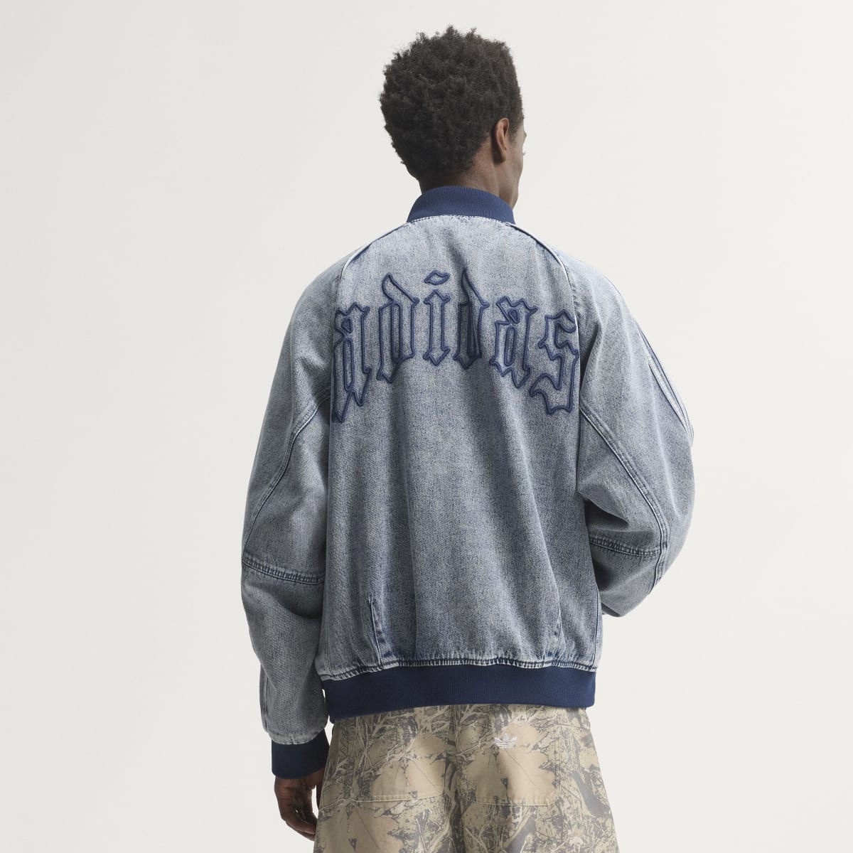 Chaqueta deportiva para hombre color tono neutro - vista 1