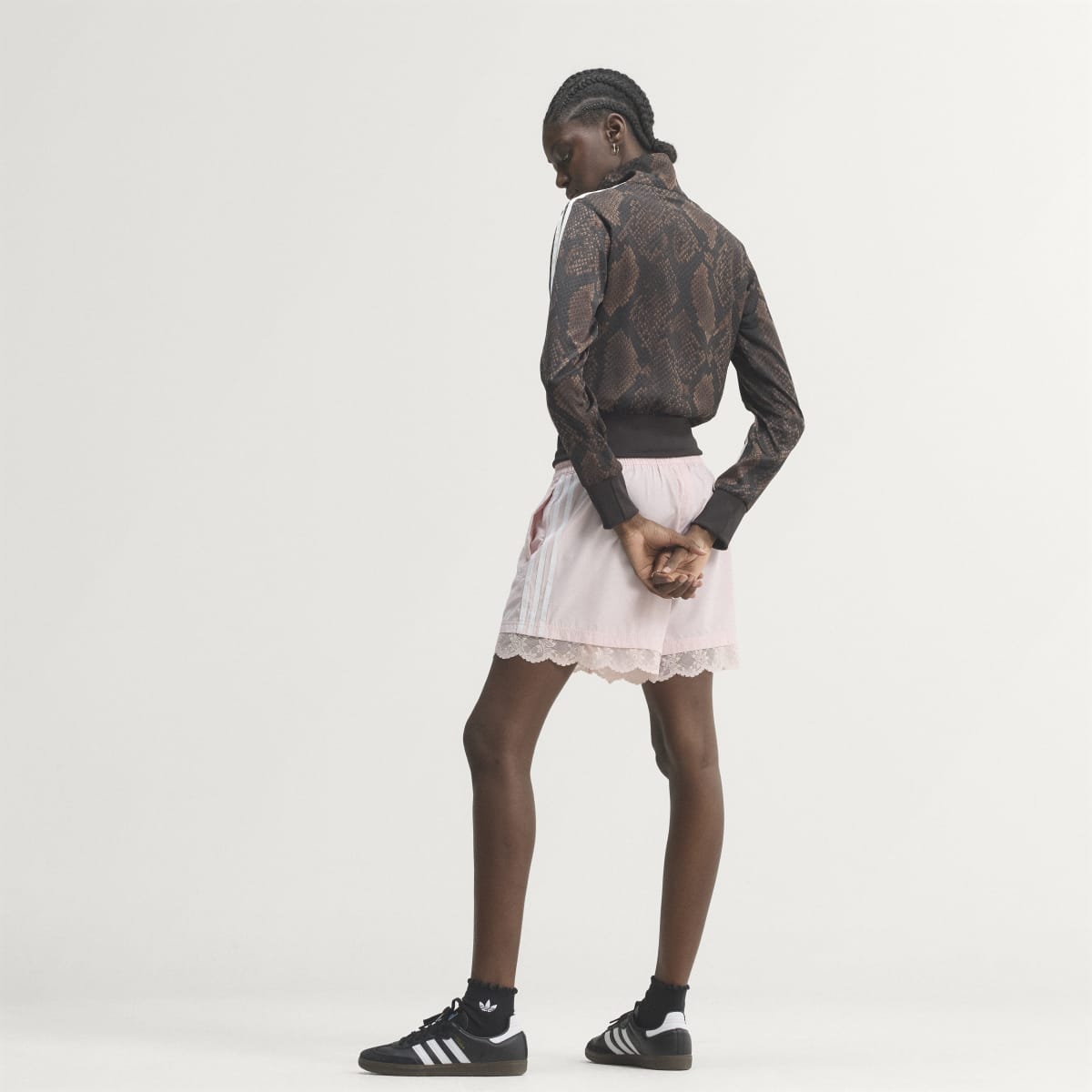 Chaqueta deportiva para mujer color café - vista 2
