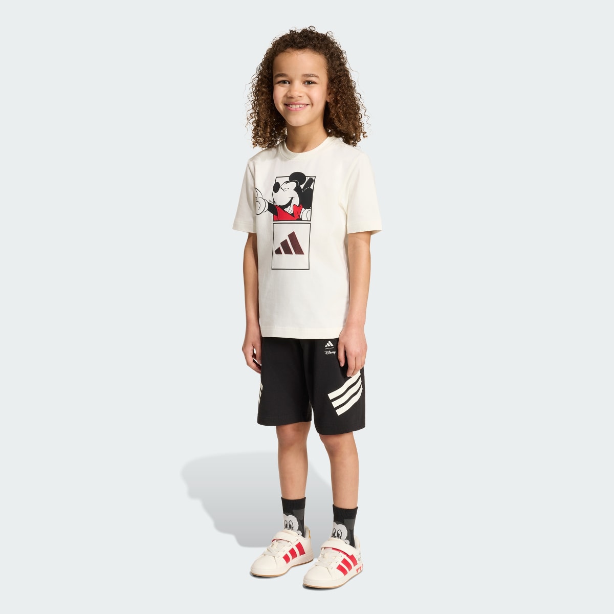 Camiseta deportiva para niños color blanco y negro - vista 4