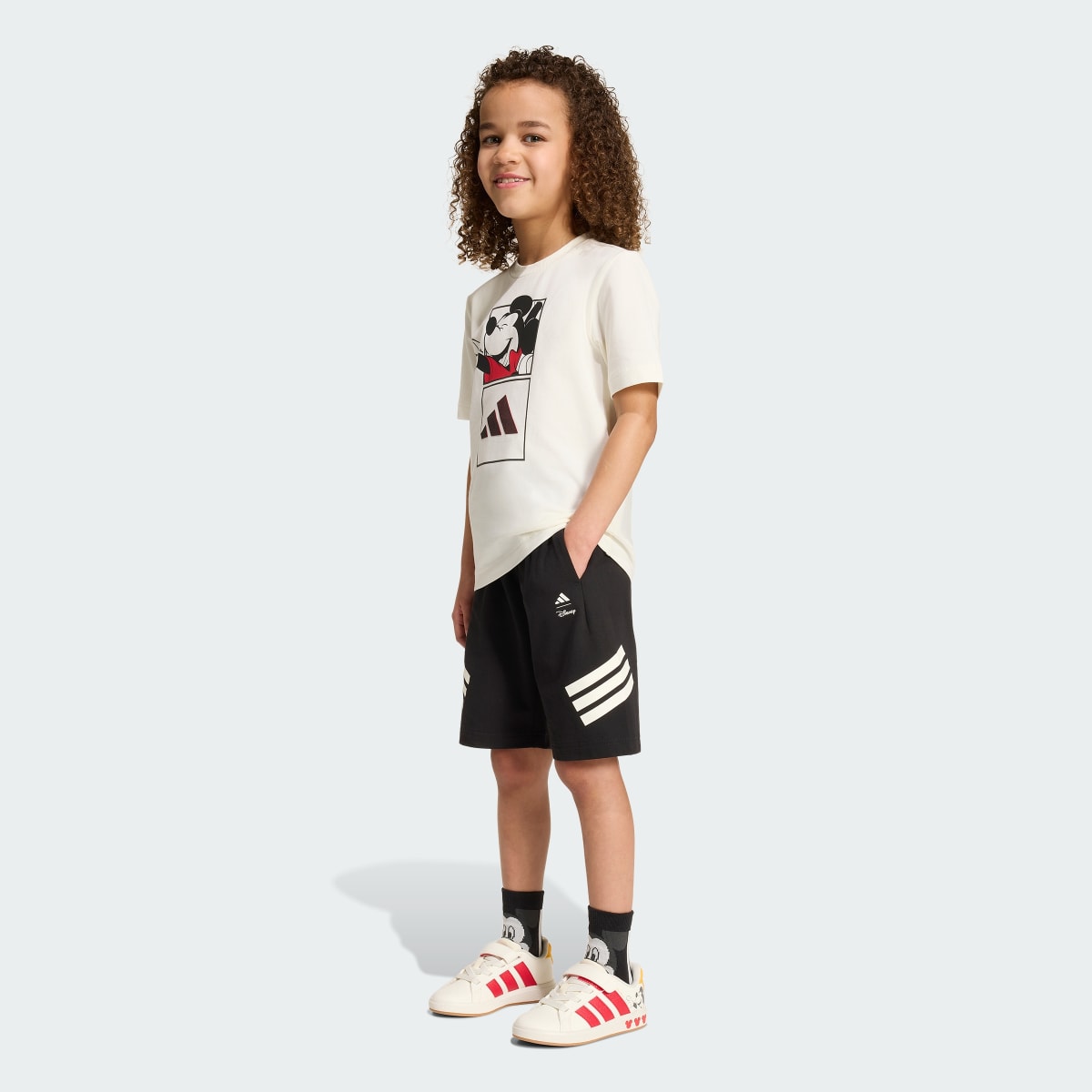 Camiseta deportiva para niños color blanco y negro - vista 6