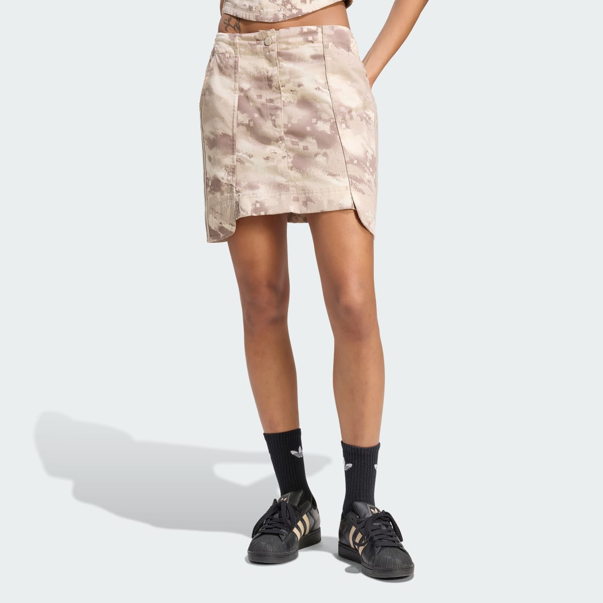 Prenda deportiva para mujer color beige - vista 1