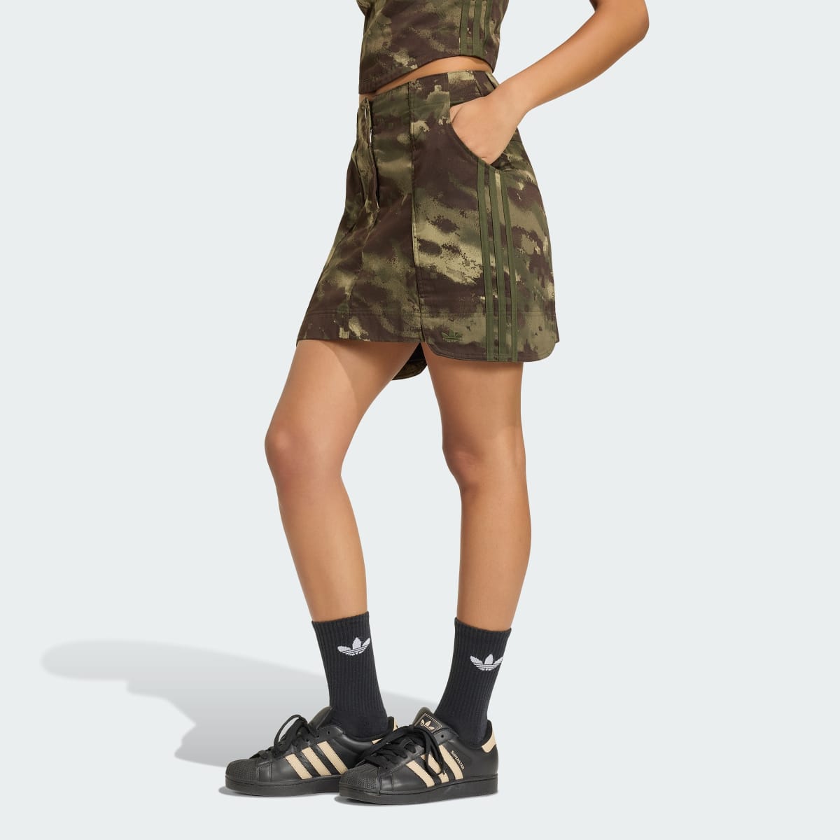 Prenda deportiva para mujer color tono neutro - vista 1