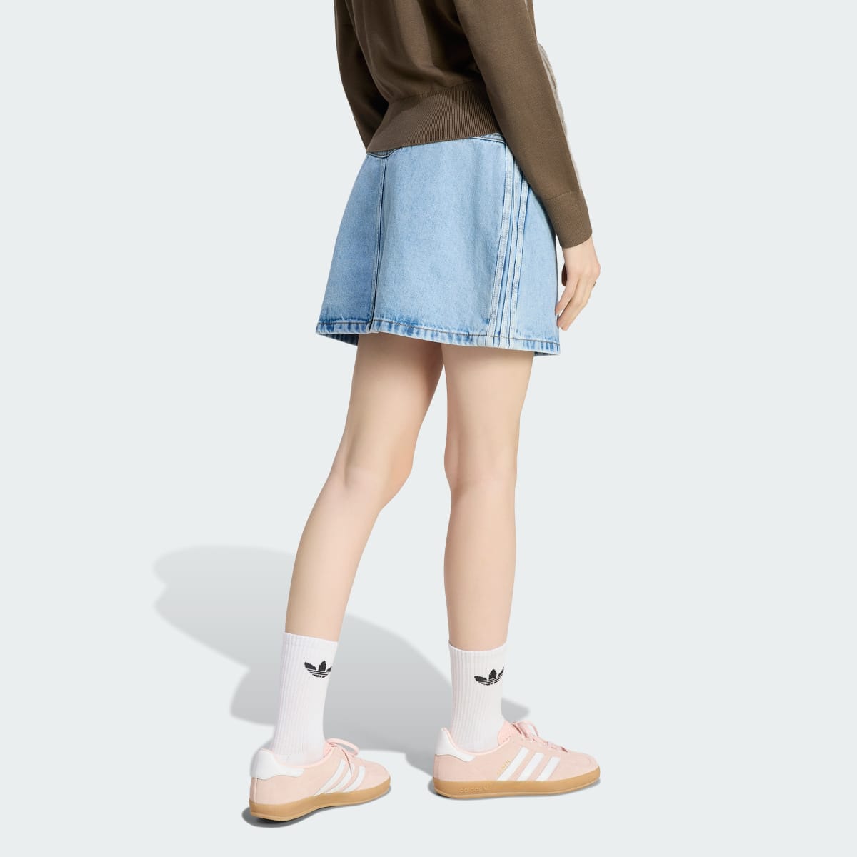 Prenda deportiva para mujer color tono neutro - vista 3