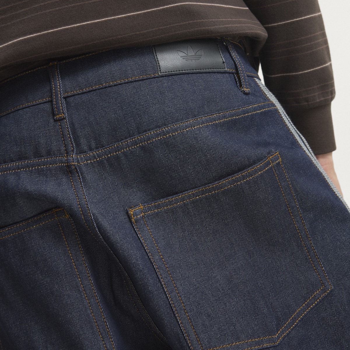 Pantalón deportivo para hombre color tono neutro - vista 8