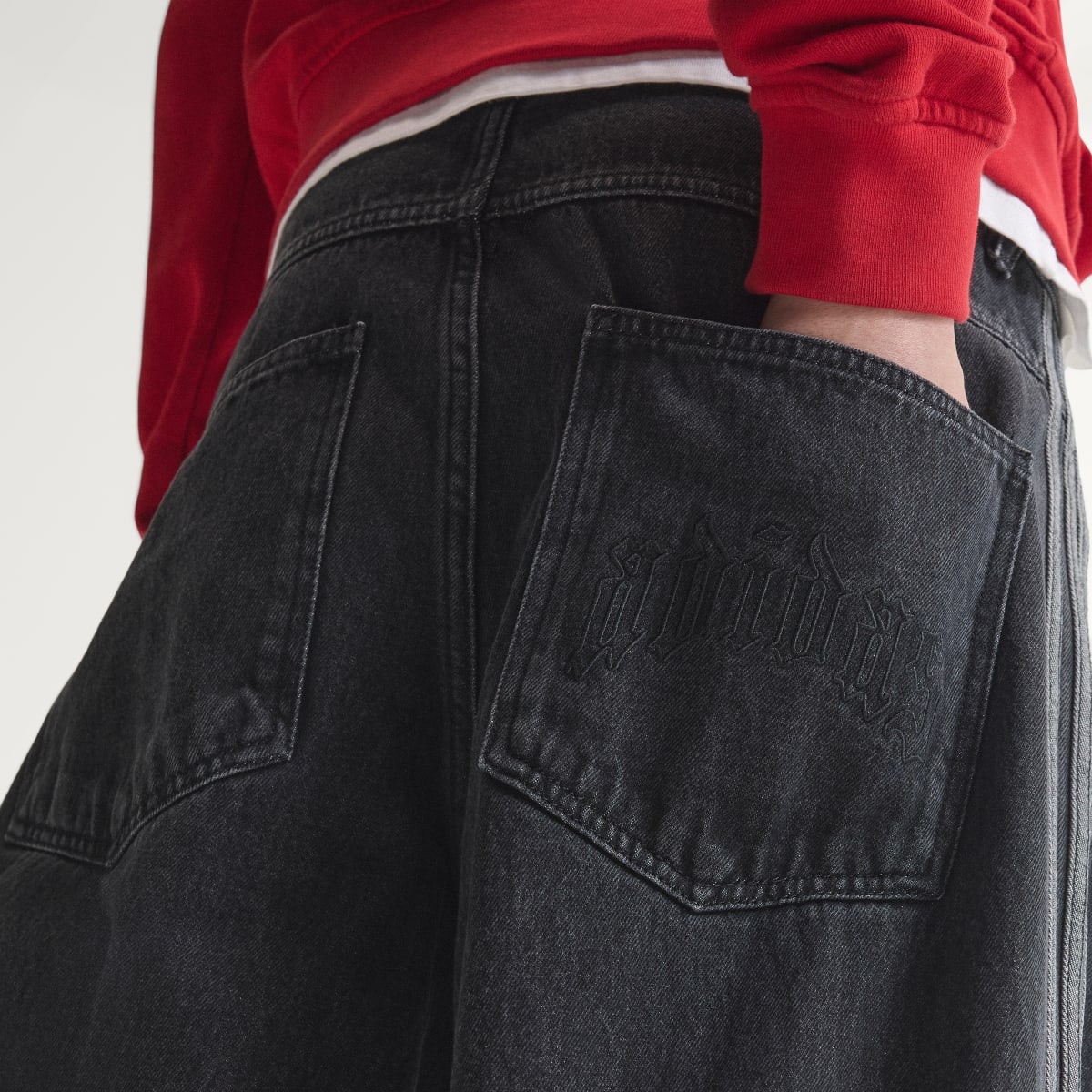 Pantalón deportivo para hombre color negro - vista 6