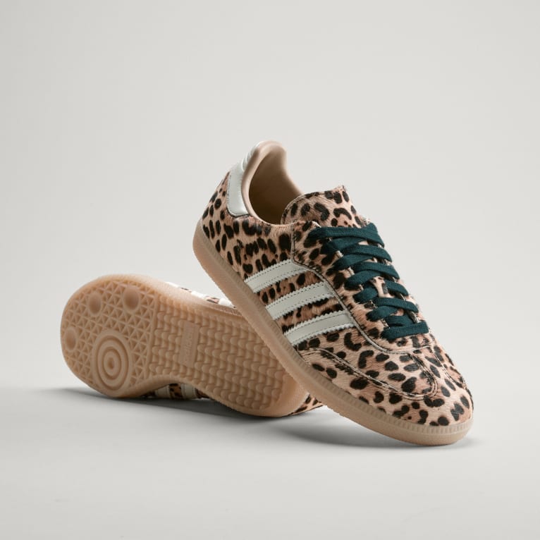 Tenis casuales para mujer color beige KI6674