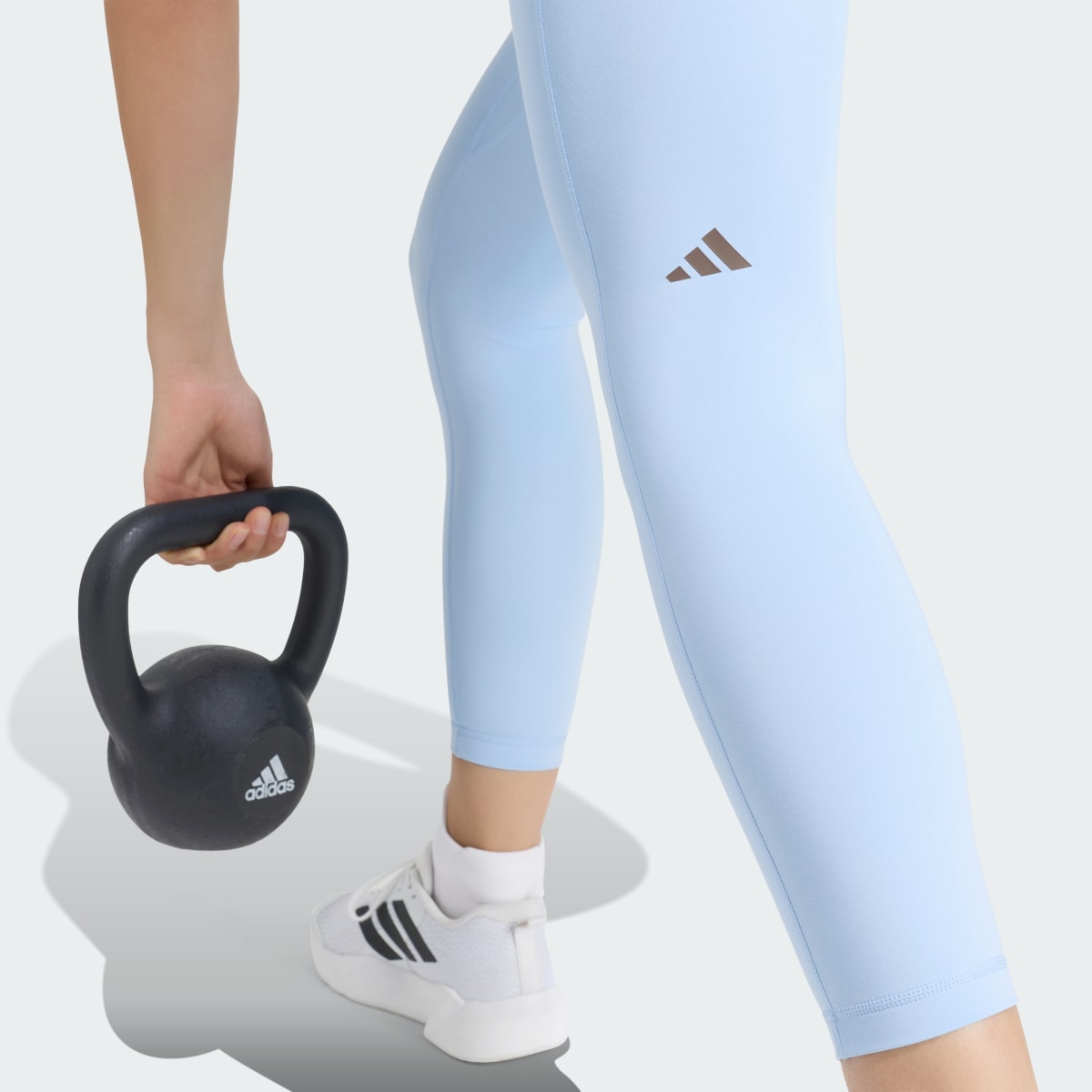 Prenda deportiva para mujer color azul - vista 6