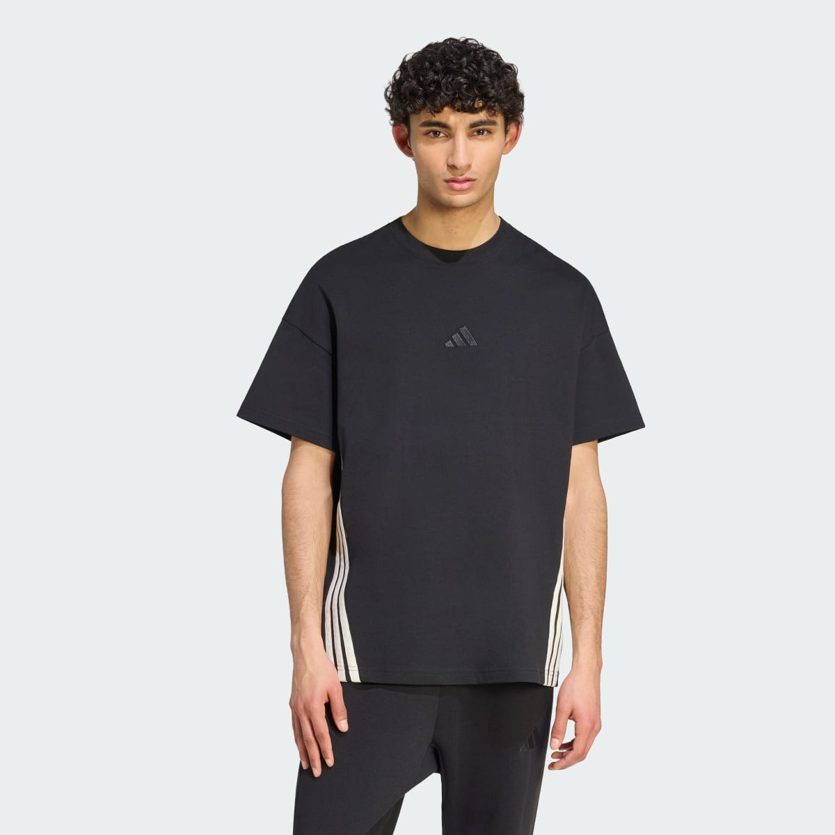 Prenda deportiva para hombre color negro y blanco - vista 1