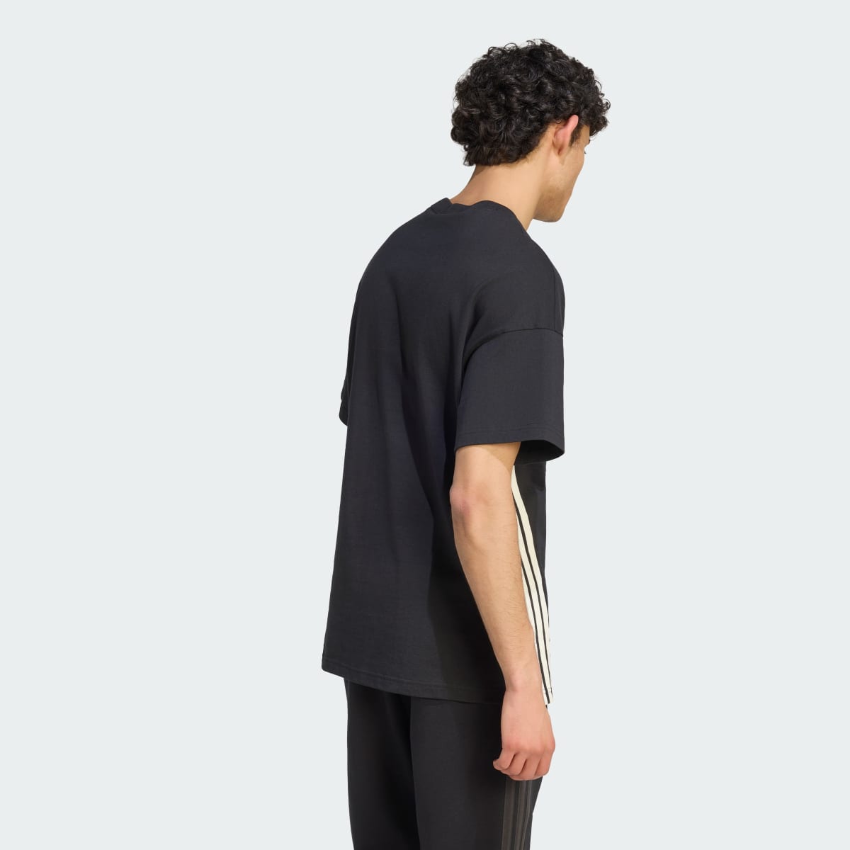 Prenda deportiva para hombre color negro y blanco - vista 3