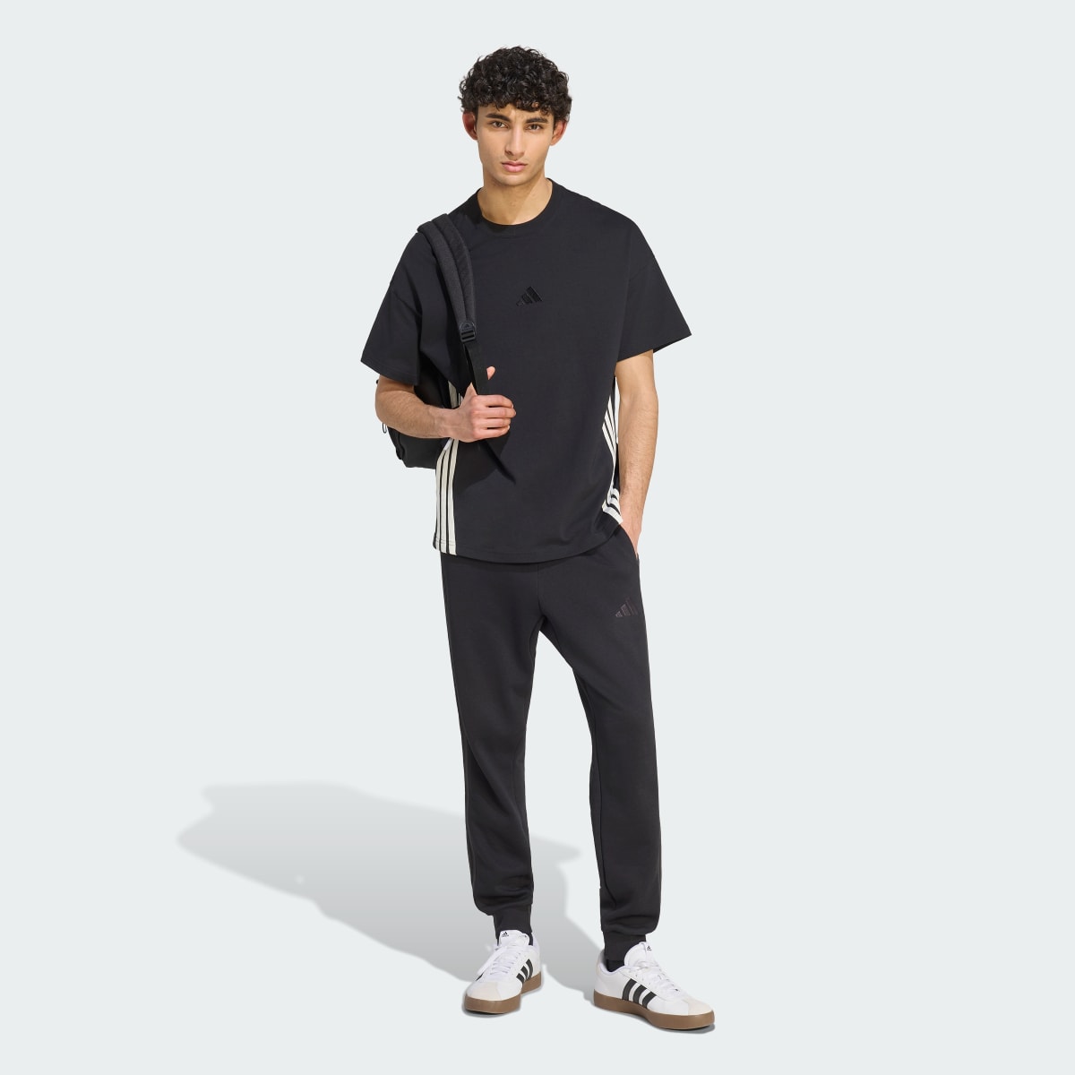 Prenda deportiva para hombre color negro y blanco - vista 4
