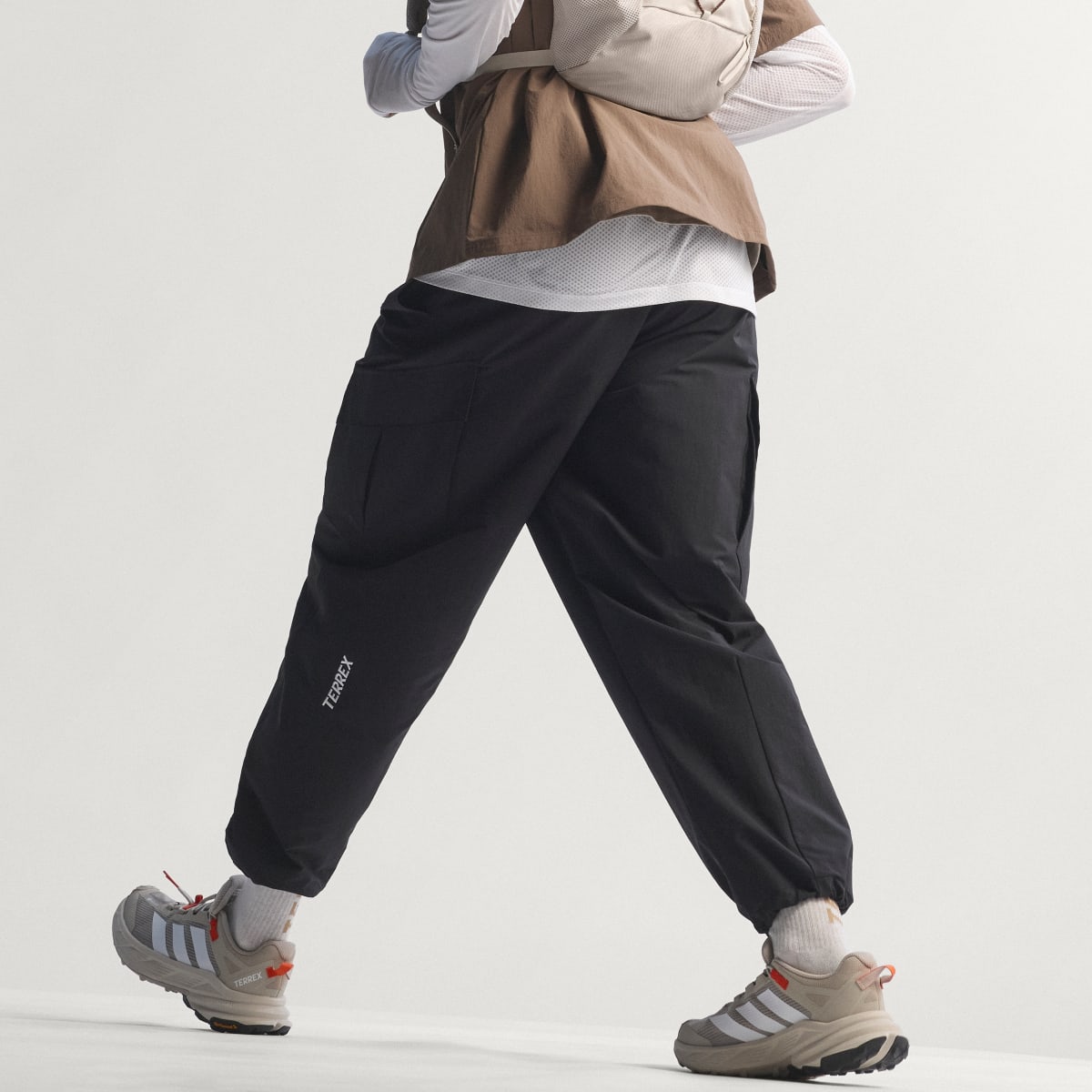 Pantalón deportivo para hombre color negro - vista 1