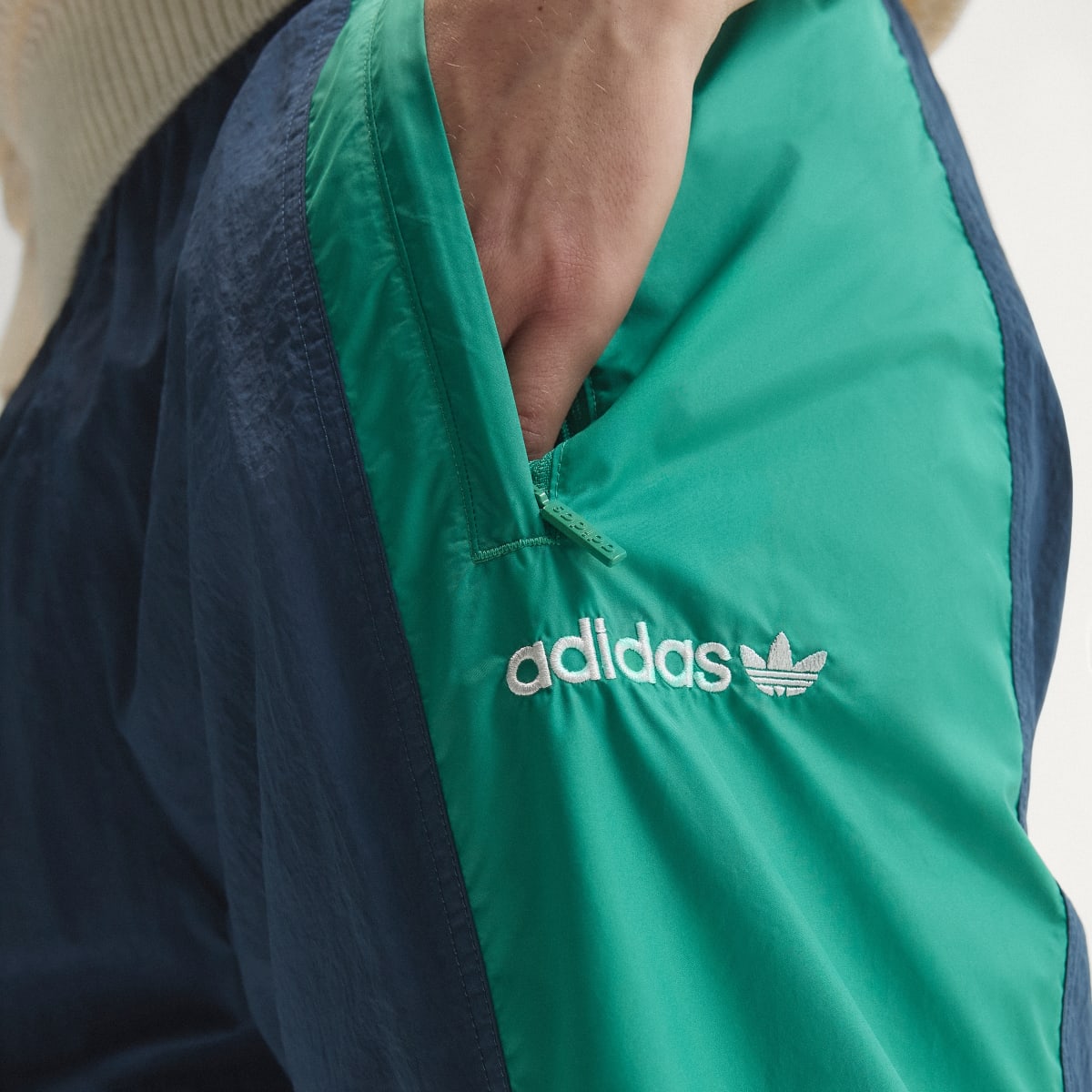 Pantalón deportivo para hombre color tono neutro - vista 6