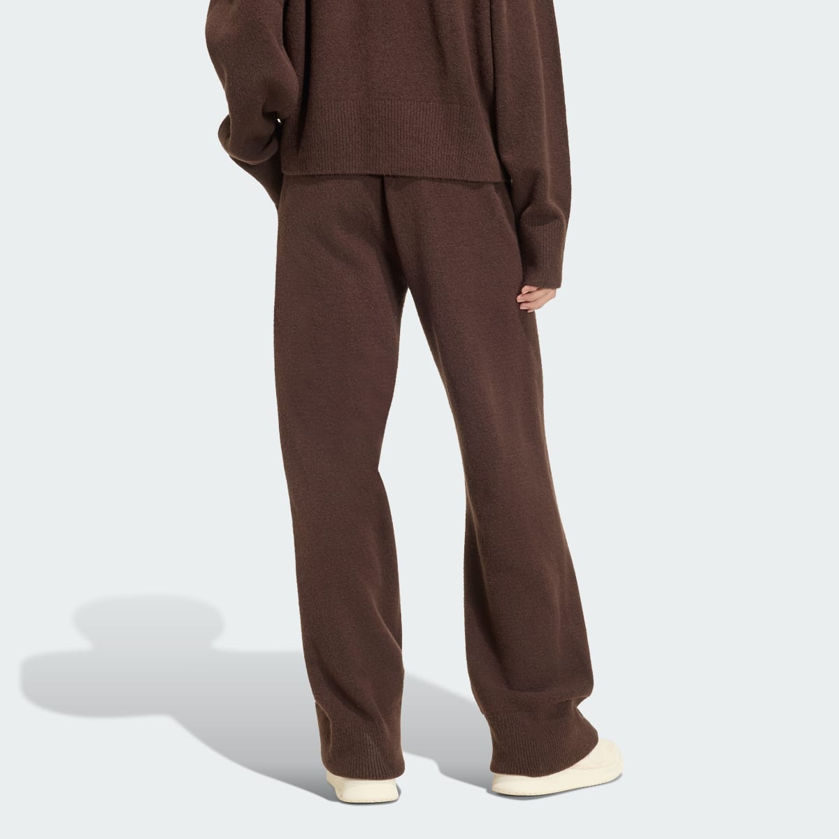 Pantalón deportivo para mujer color café - vista 3
