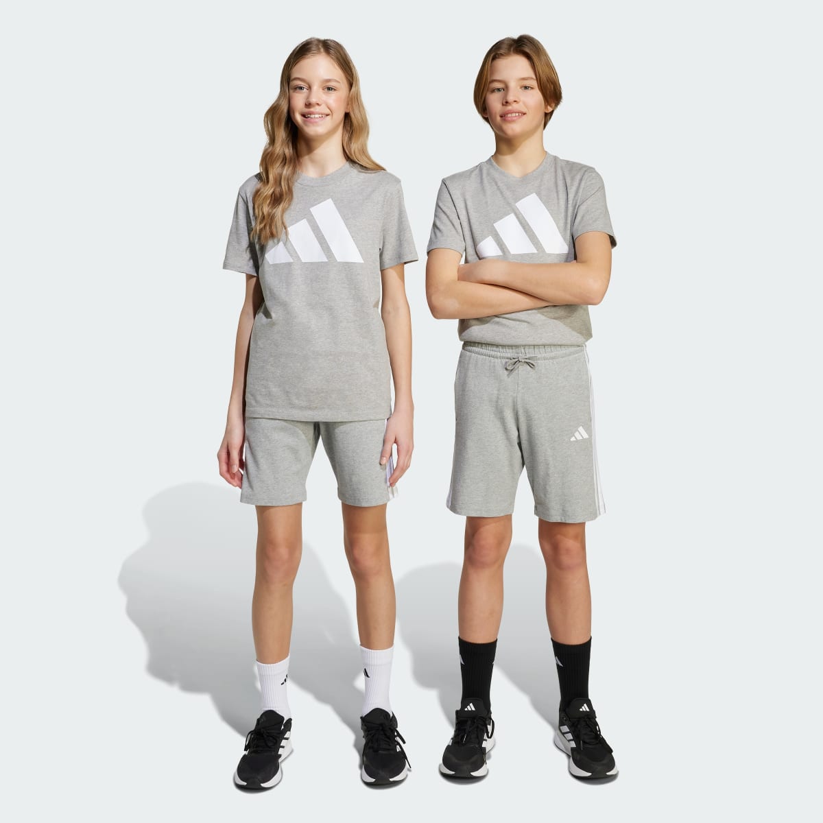 Short deportivo para niños color gris y blanco - vista 1