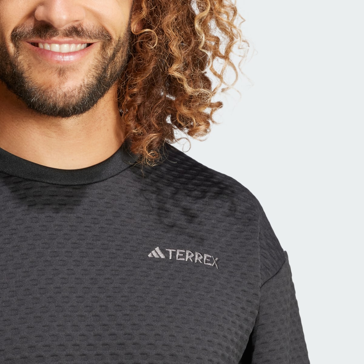 Prenda deportiva para hombre color negro - vista 6