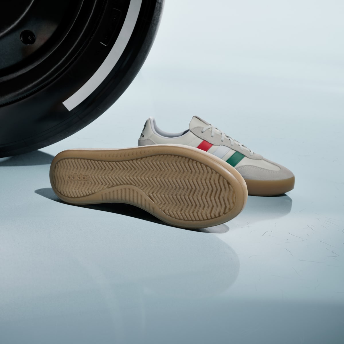 Tenis casuales para hombre color blanco y rojo - vista 3