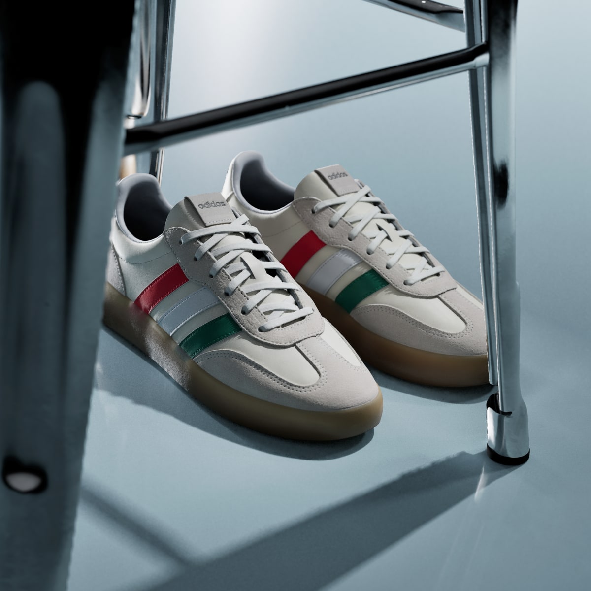 Tenis casuales para hombre color blanco y rojo - vista 4