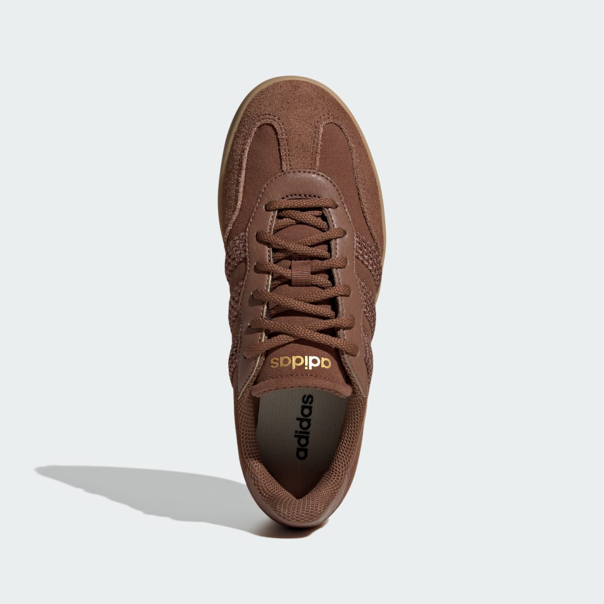 Tenis casuales para mujer color café y dorado - vista 3