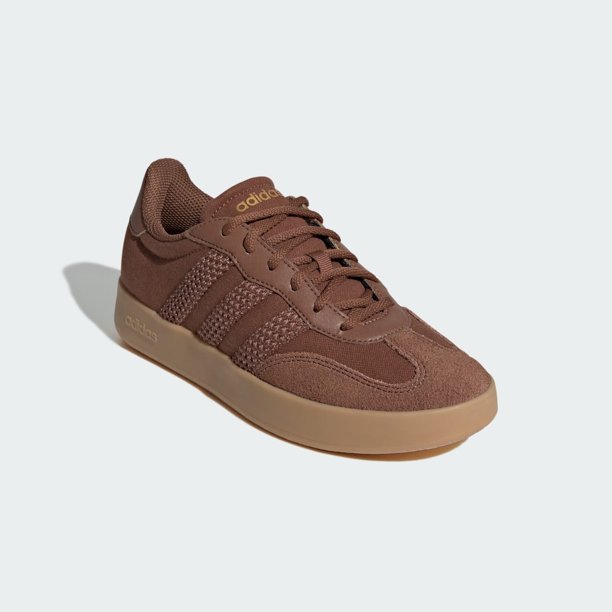 Tenis casuales para mujer color café y dorado - vista 5