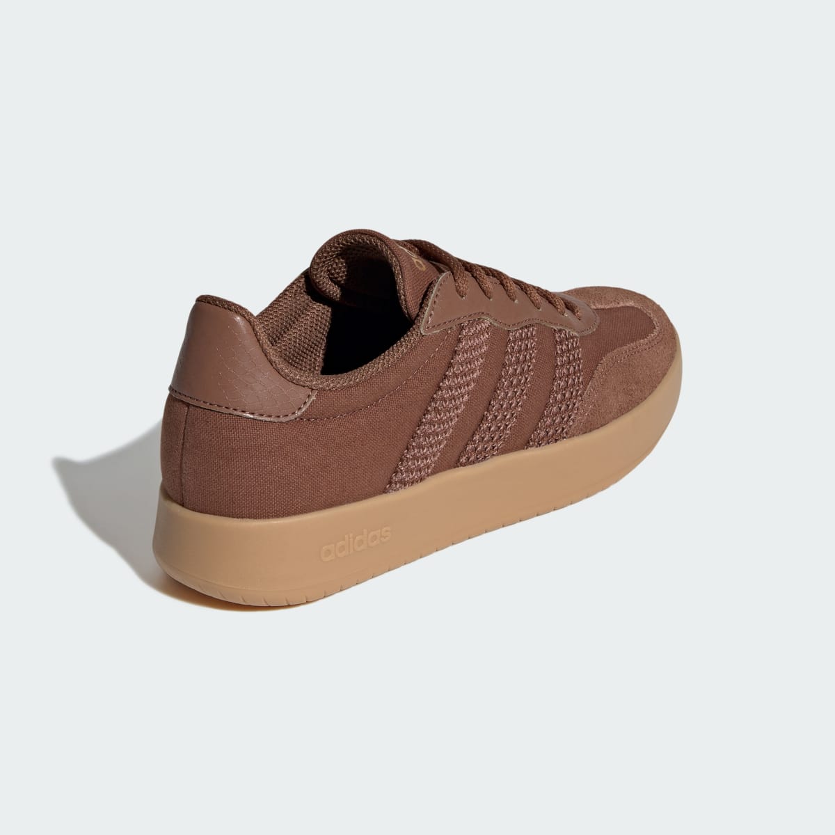 Tenis casuales para mujer color café y dorado - vista 6