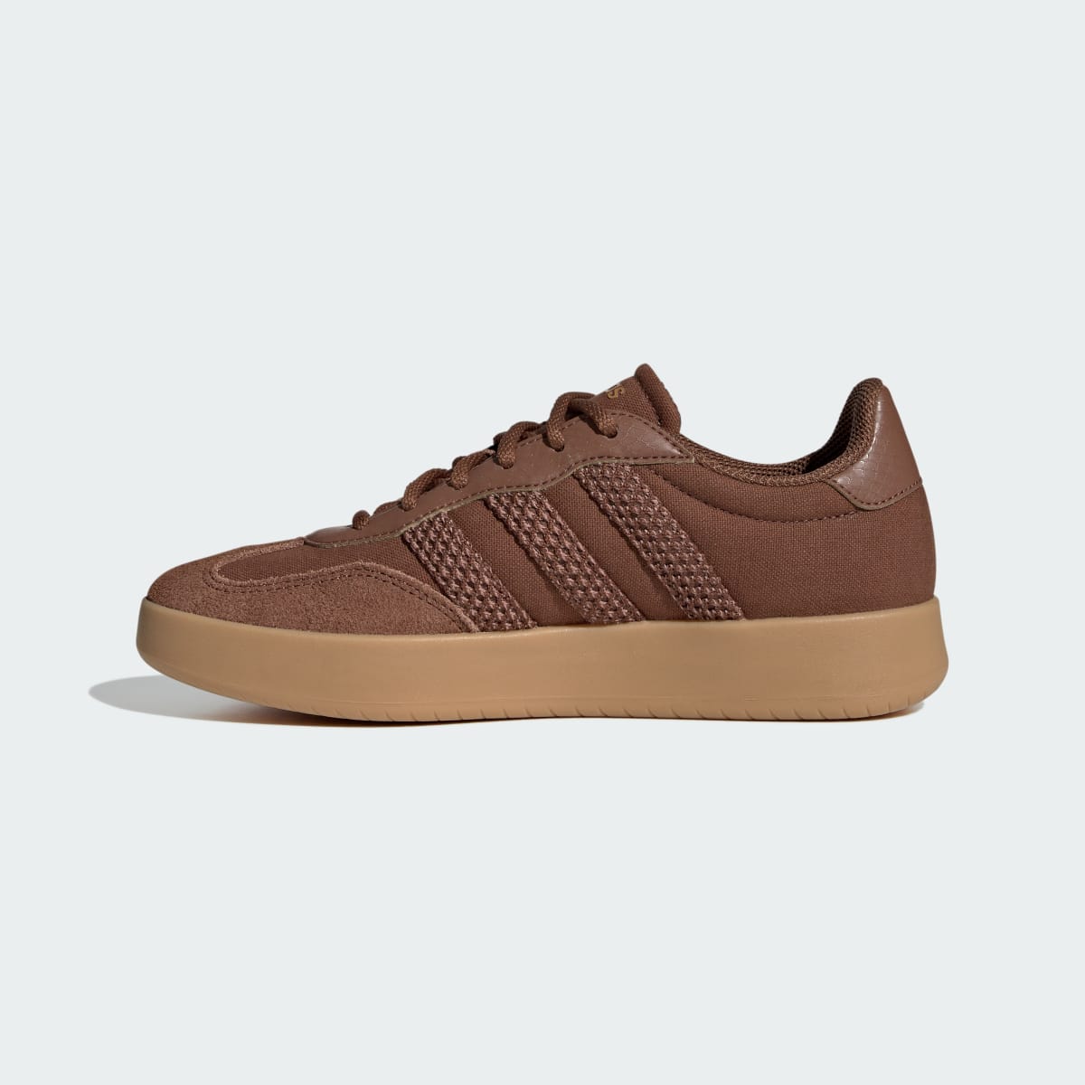 Tenis casuales para mujer color café y dorado - vista 7