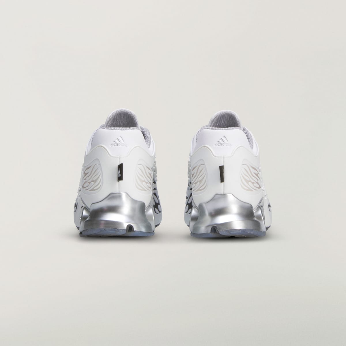 Tenis casuales unisex color blanco y negro - vista 6