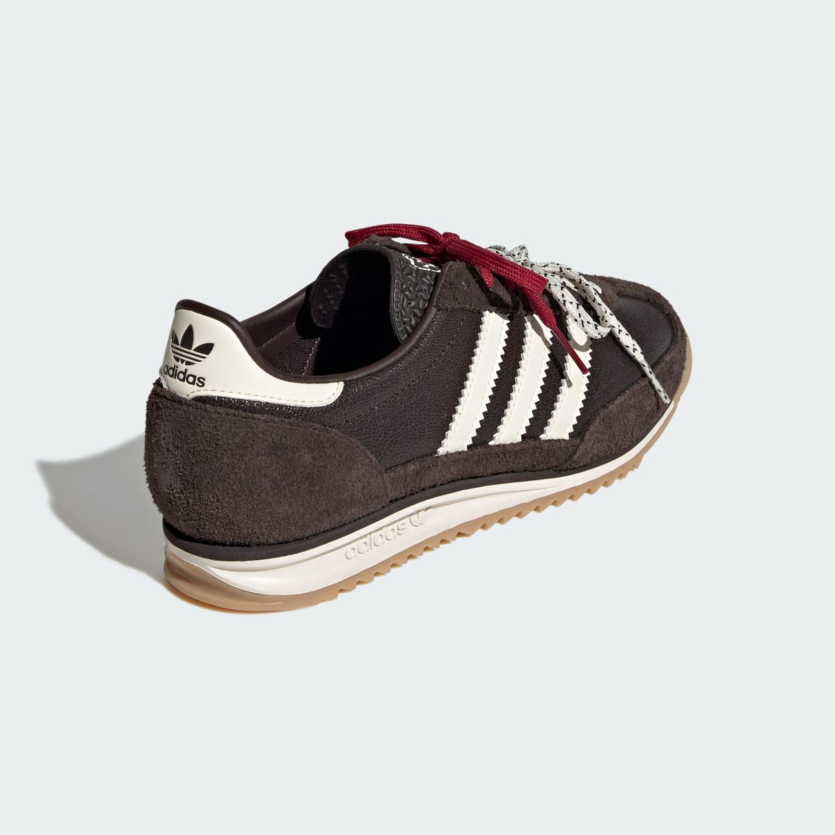 Tenis casuales para mujer color café y blanco - vista 6