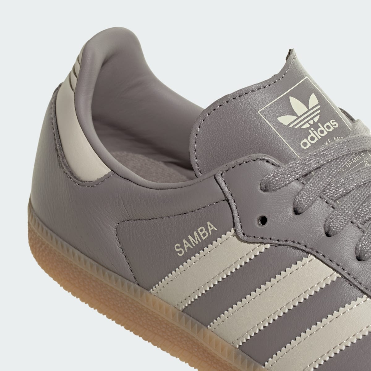 Tenis casuales para hombre color gris y goma - vista 8