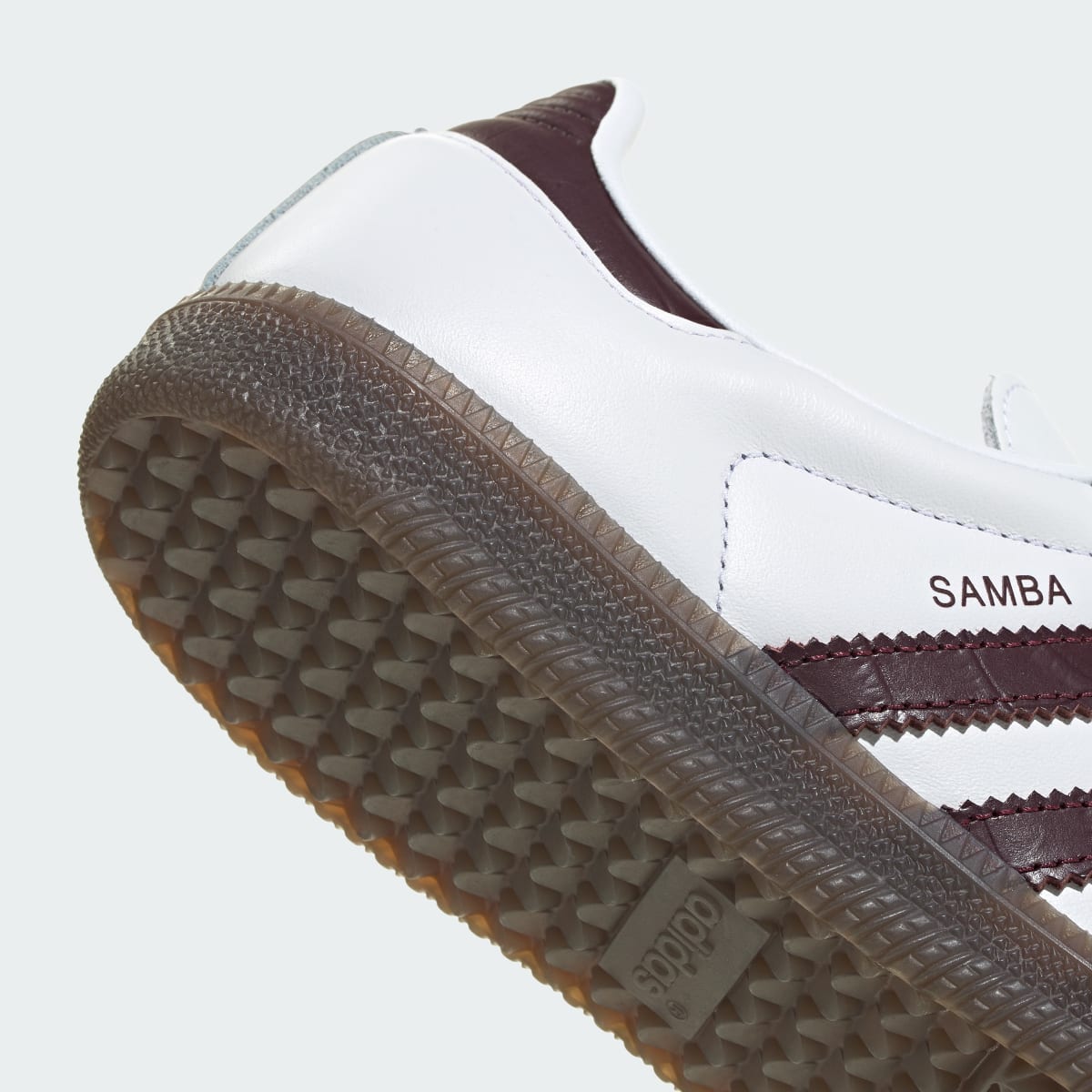 Tenis casuales para mujer color blanco y granate - vista 8