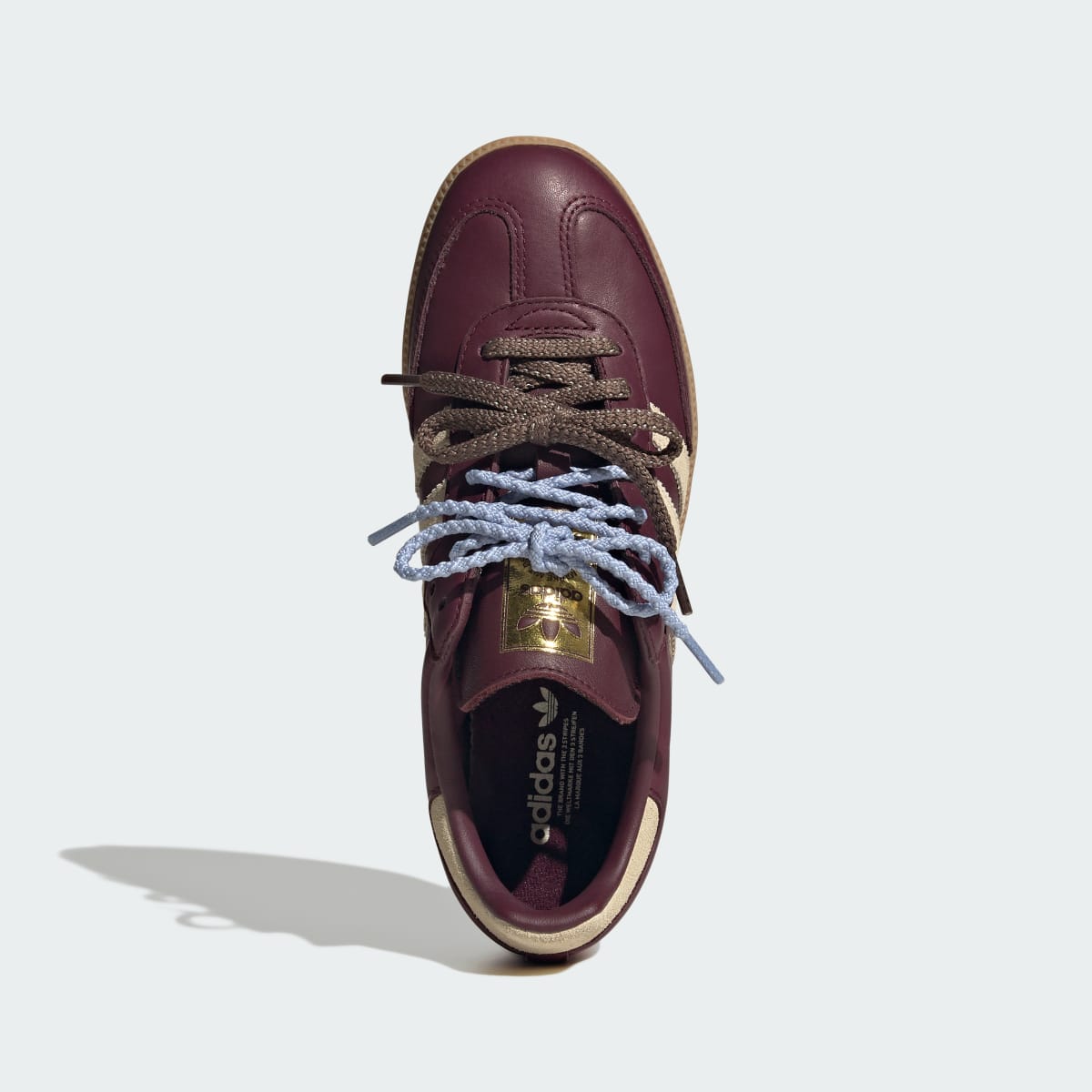 Tenis casuales para mujer color granate y vainilla - vista 4