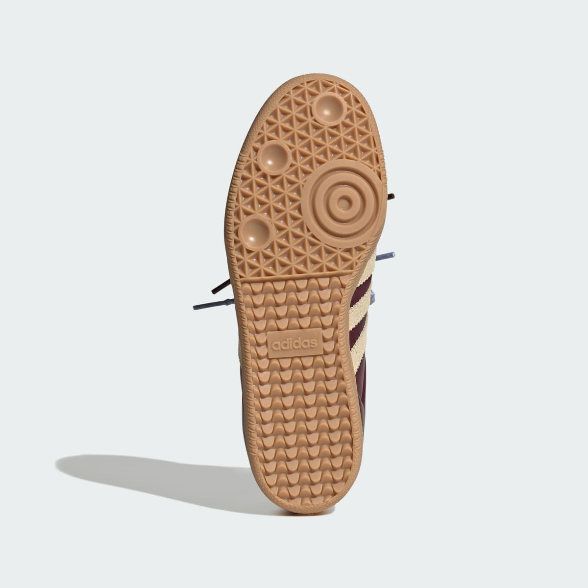 Tenis casuales para mujer color granate y vainilla - vista 5