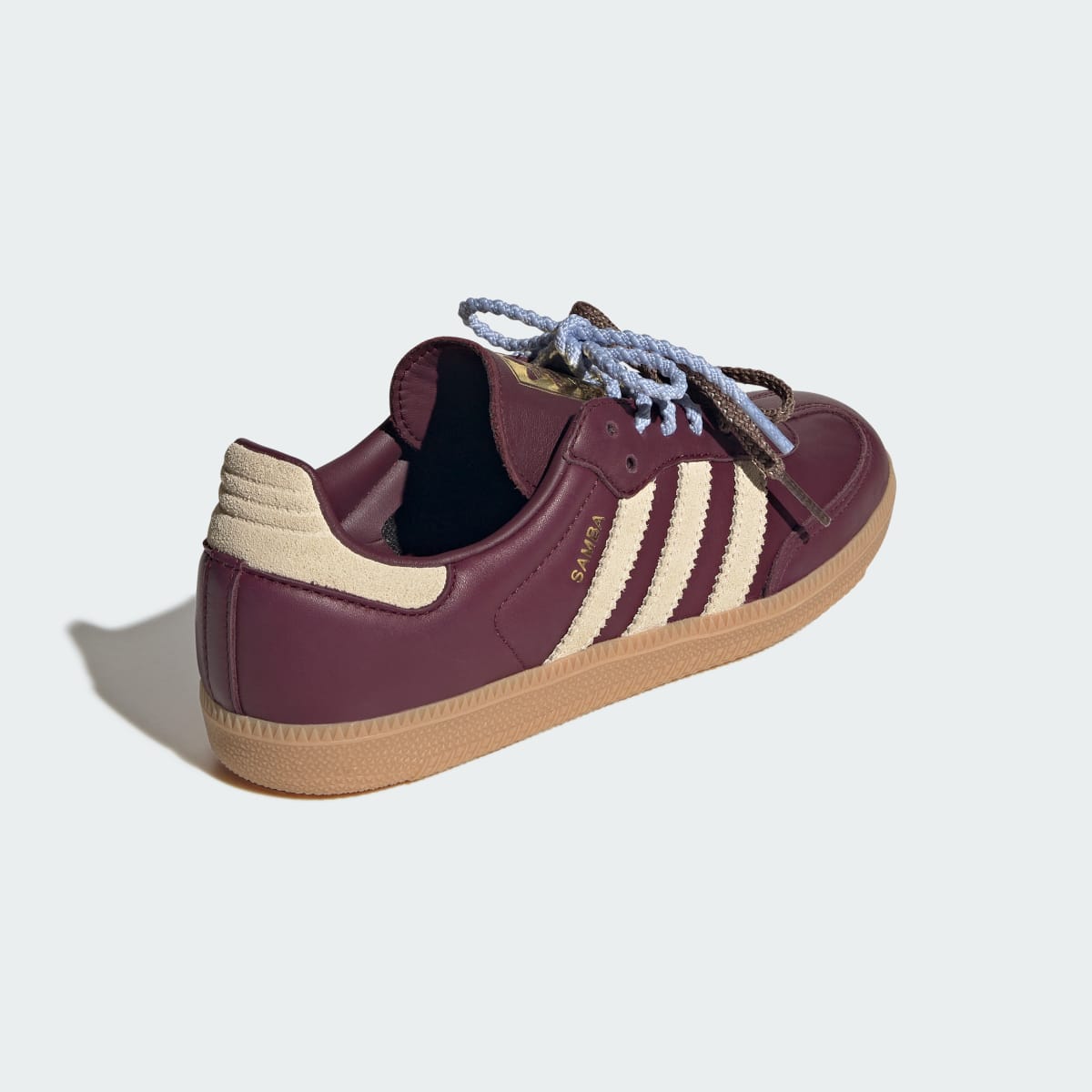 Tenis casuales para mujer color granate y vainilla - vista 7