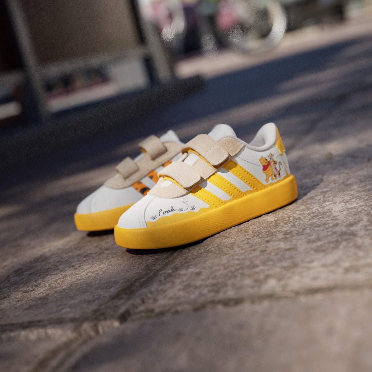 Tenis casuales para niños color blanco y amarillo - vista 7