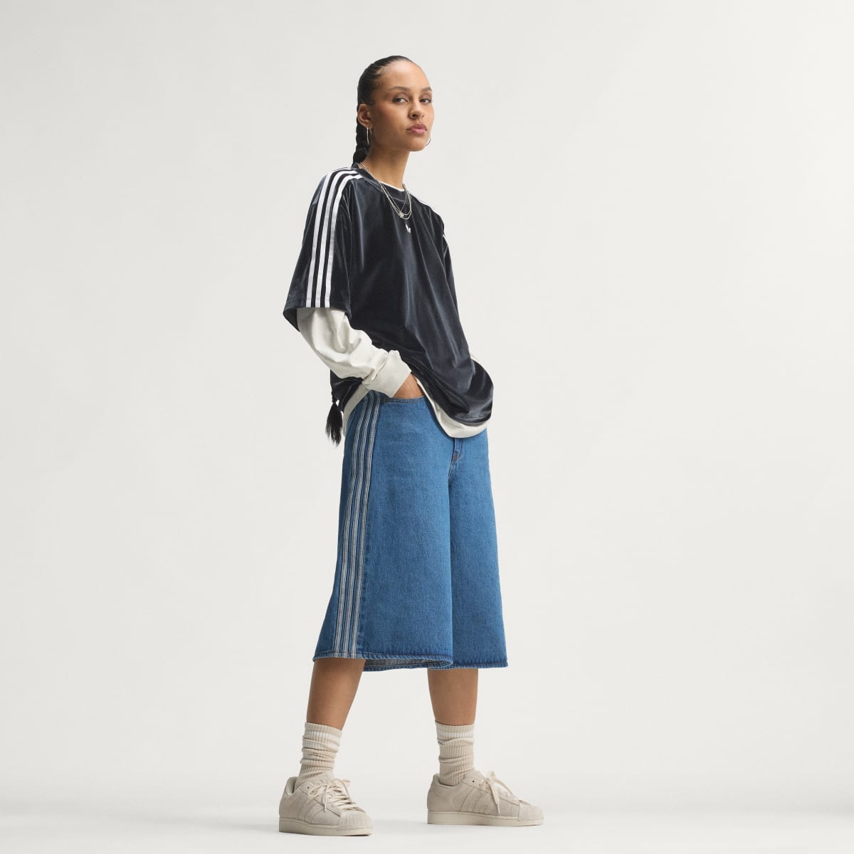 Tenis casuales para mujer color blanco y gris - vista 3