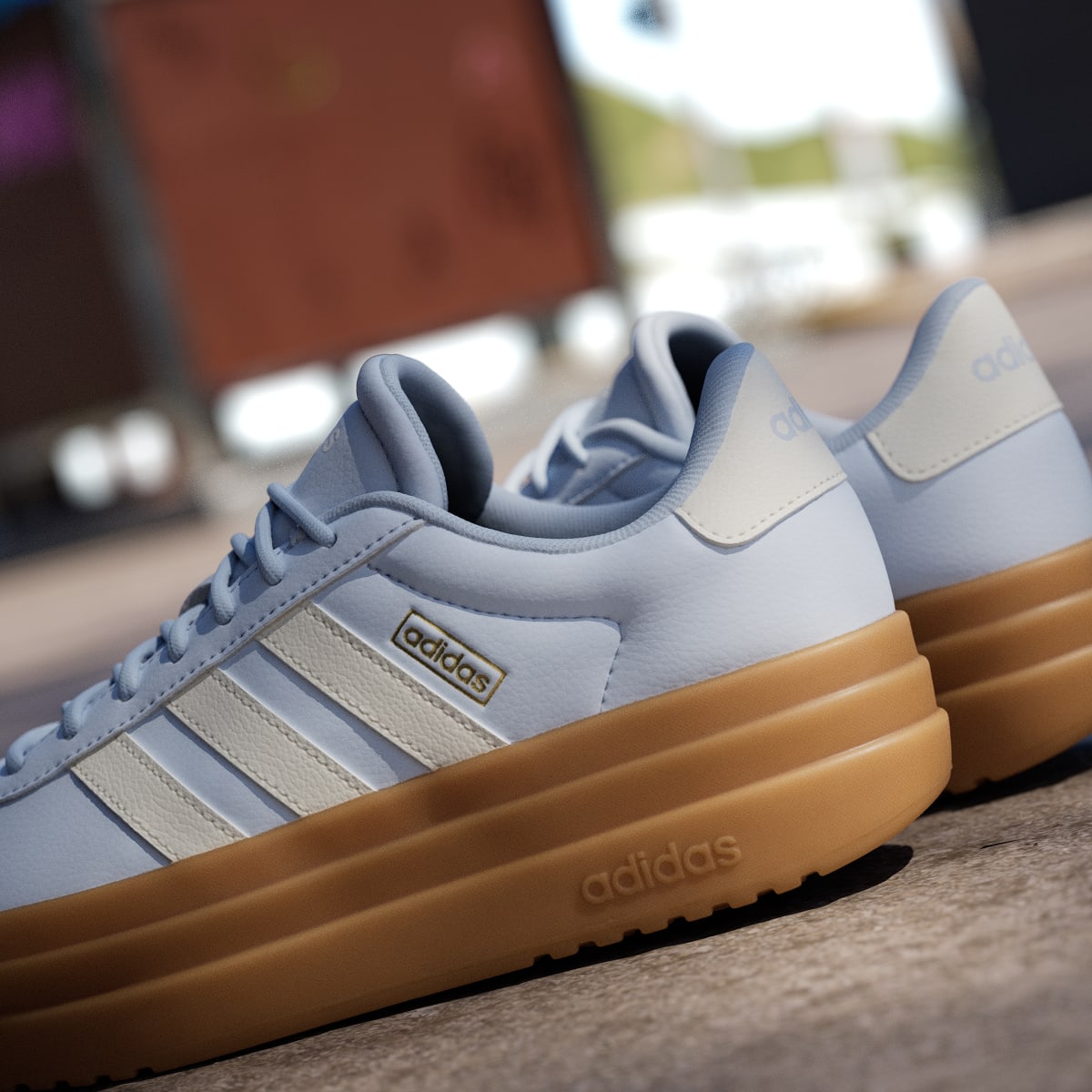 Tenis casuales para mujer color blanco y dorado - vista 8
