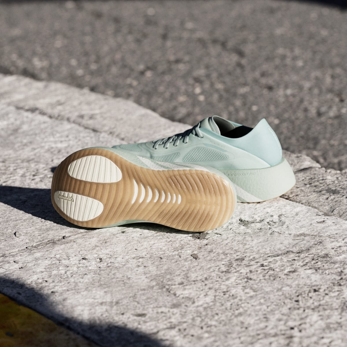 Tenis de running para mujer color verde y blanco - vista 3