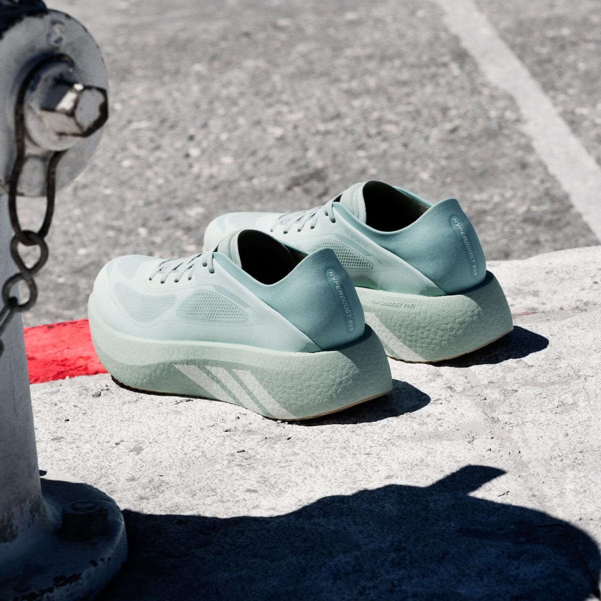 Tenis de running para mujer color verde y blanco - vista 5