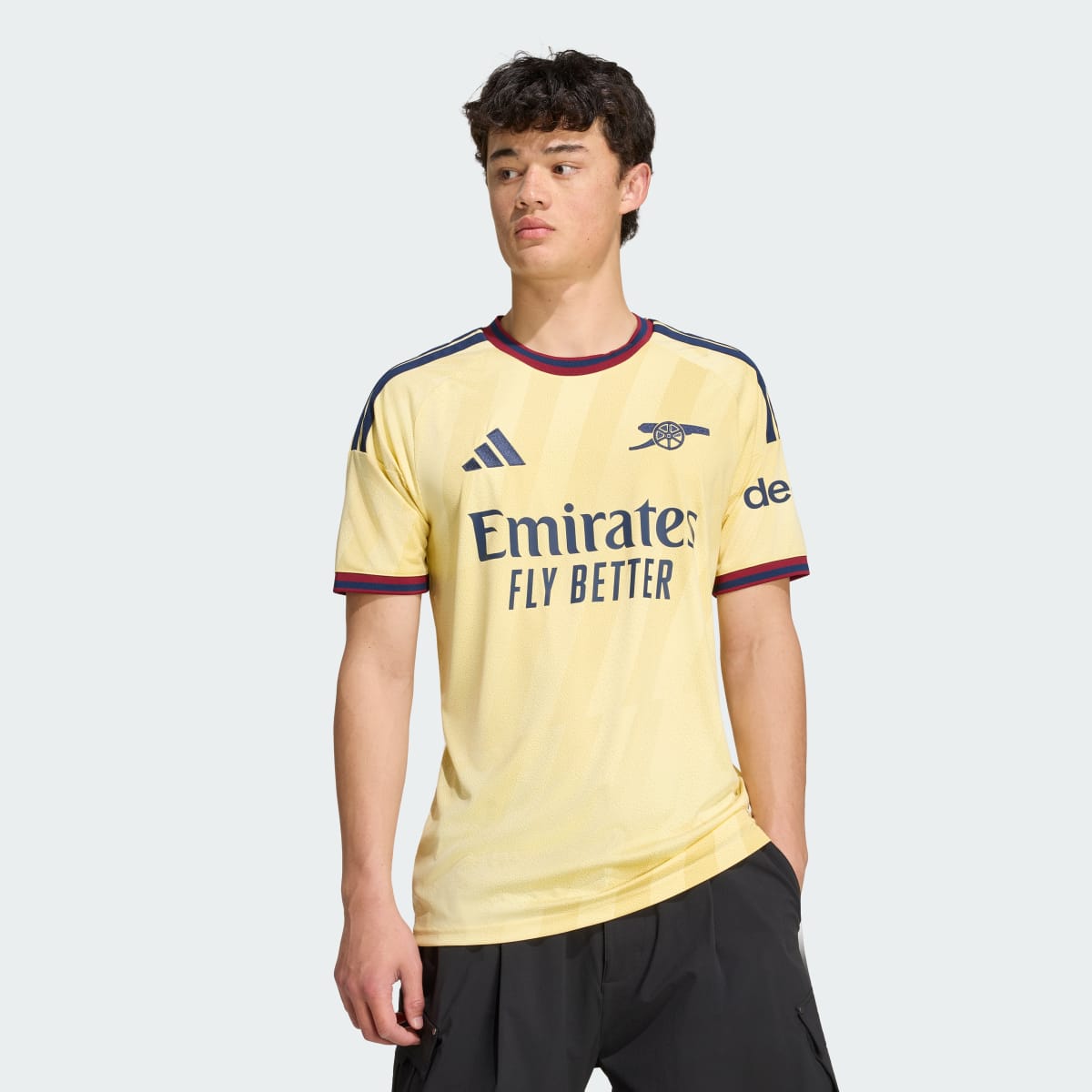Camiseta deportiva para hombre color amarillo - vista 1