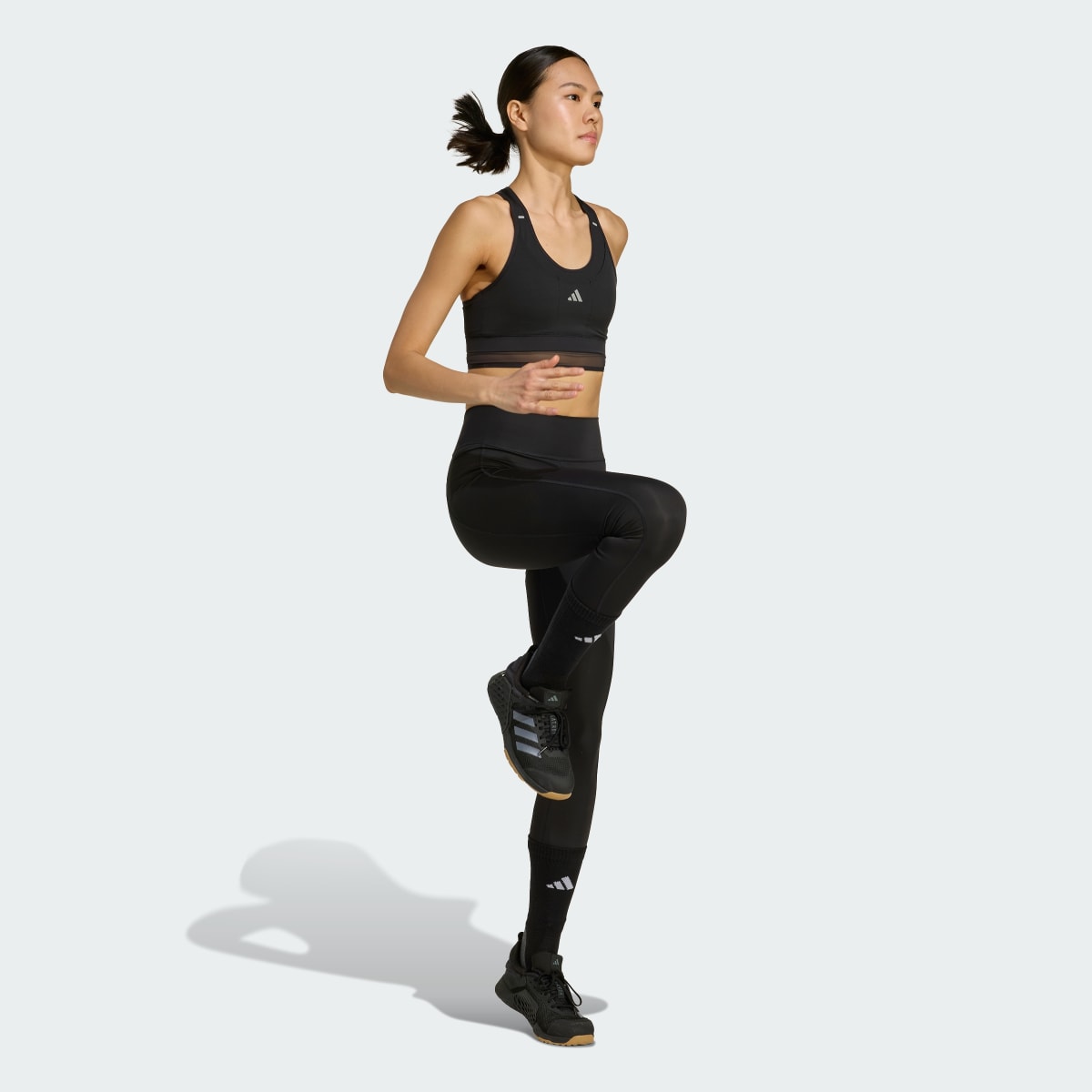 Prenda deportiva para mujer color negro - vista 4