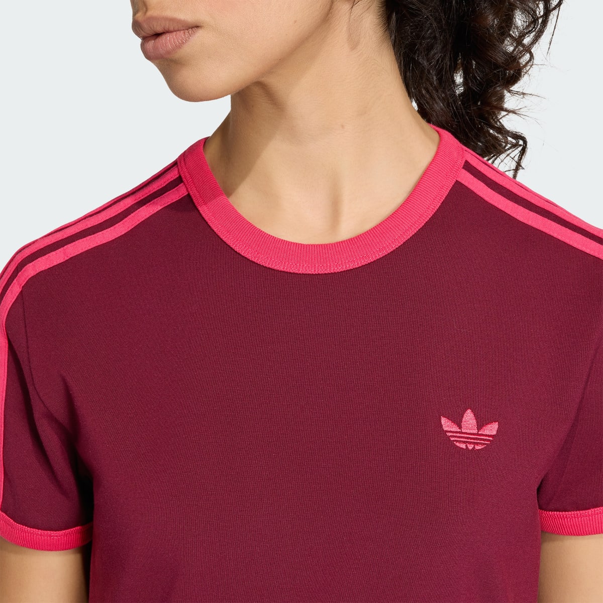 Prenda deportiva para mujer color granate y rosa - vista 6