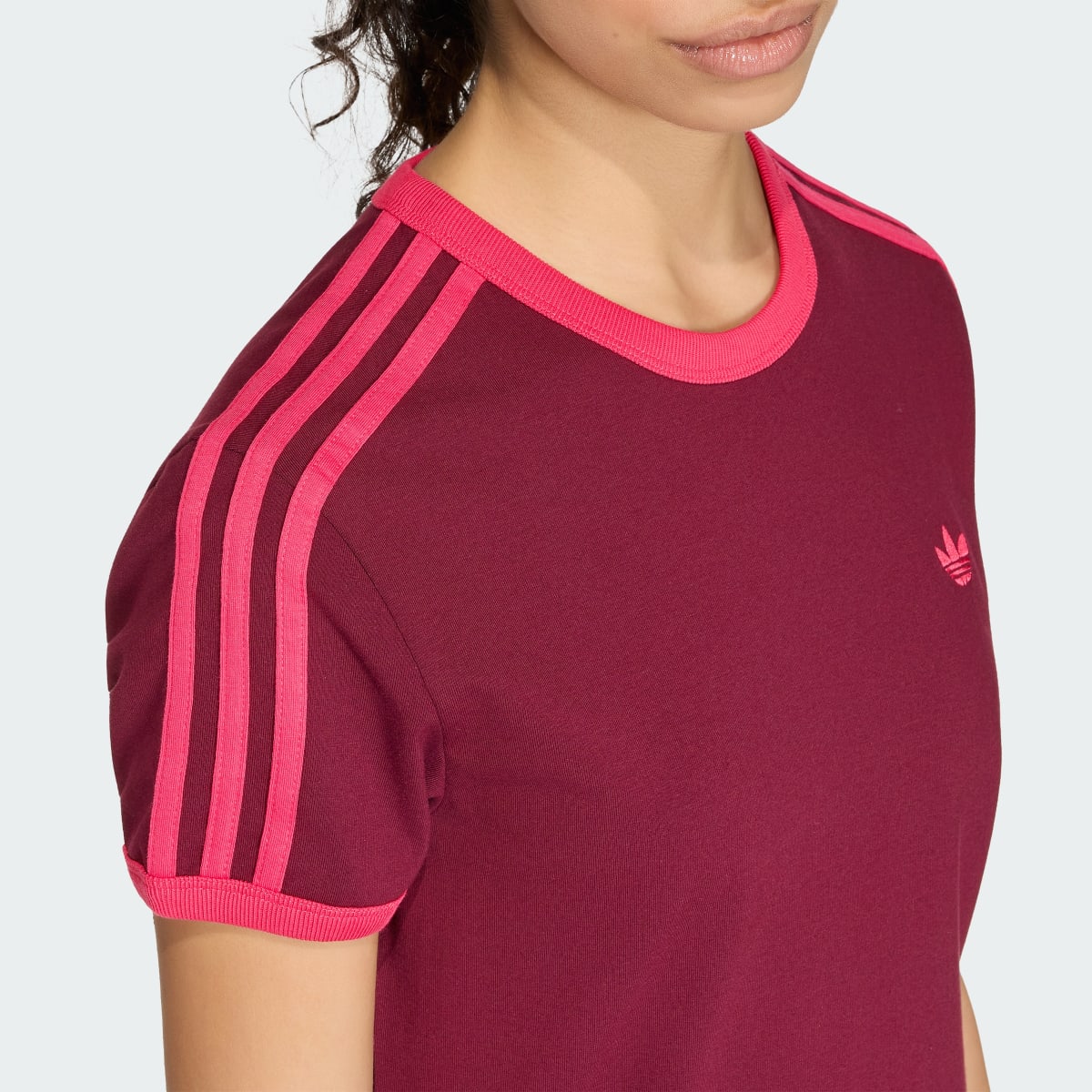 Prenda deportiva para mujer color granate y rosa - vista 7