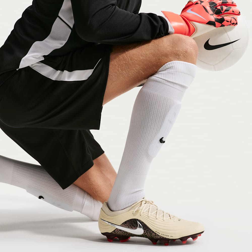 Guayos de fútbol para hombre en marrón · IO8457-201 - vista 11